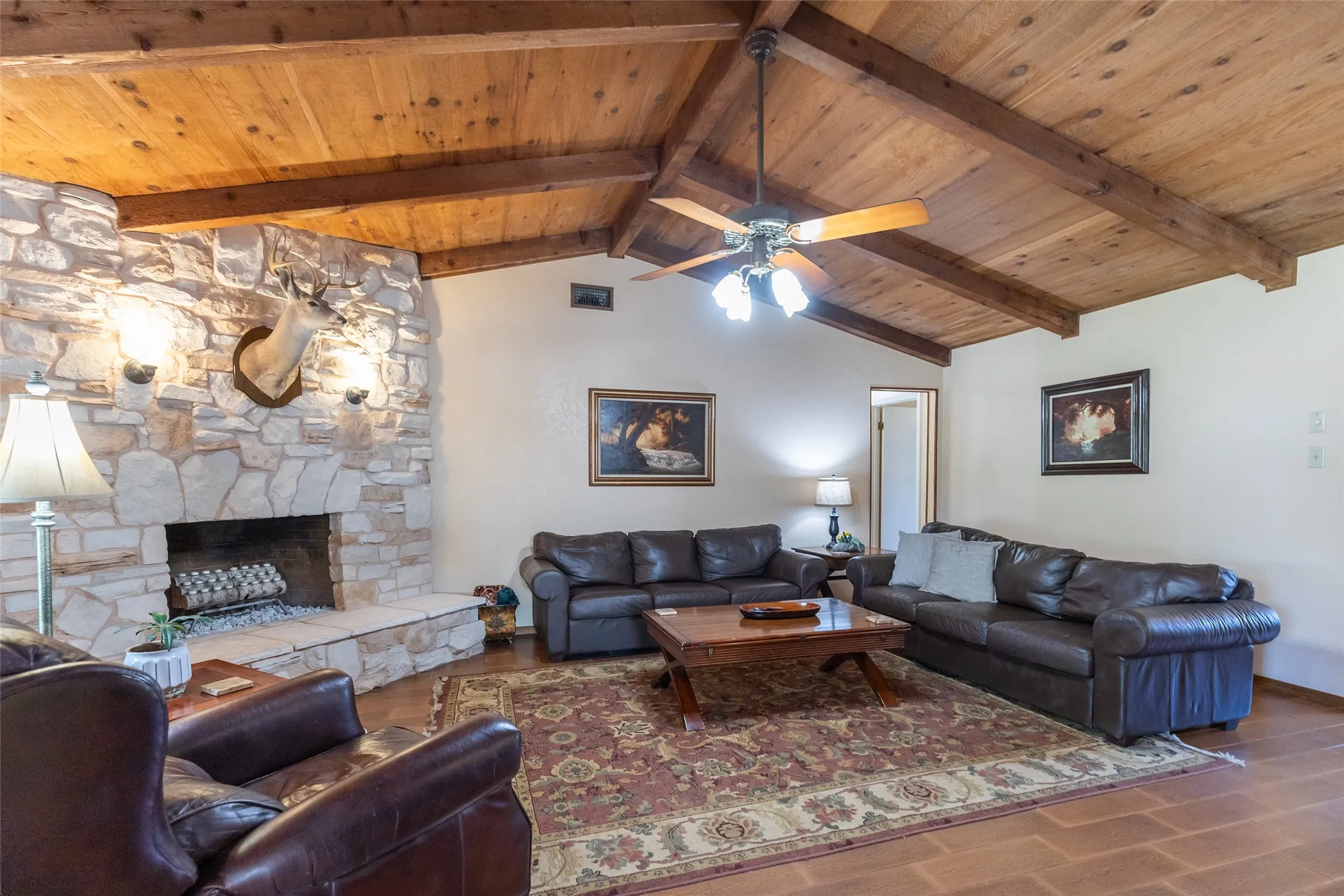 Single Family Residence For Sale in Callahan County , 122 Century Lane, Clyde, Texas 79510, 3 Bedroom, 2 Bathroom, 2 Garage spaces, 1,752 Sqft, built in 1979, mls#21357209, Real Estate Agent in Clyde, Homes For Sale in Callahan county, Homes For Sale in Clyde, Realtor in Clyde Texas, Real Estate Brokerage Independent Realty Texas, Luminita Cordes Realtor