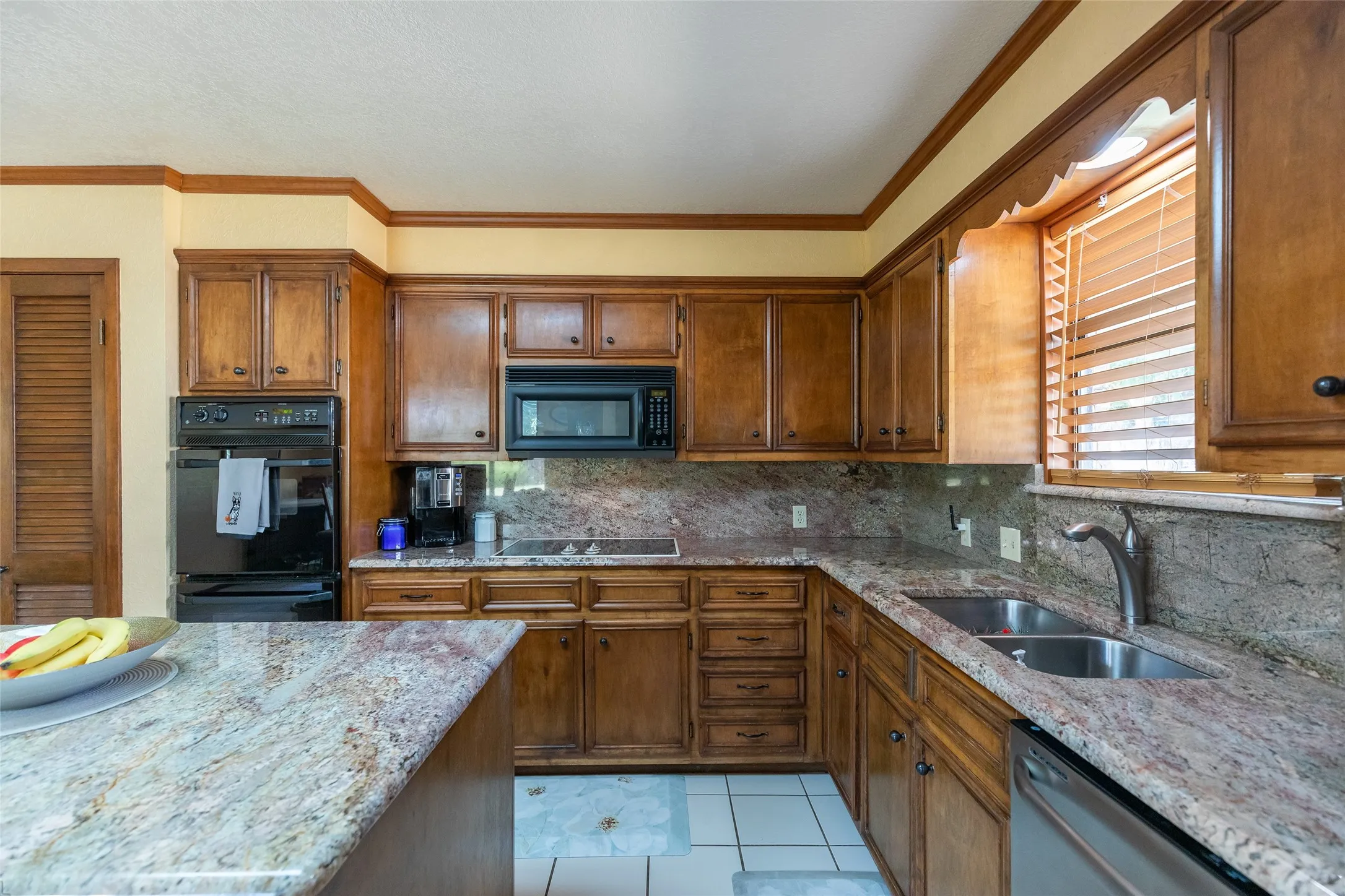 Single Family Residence For Sale in Callahan County , 122 Century Lane, Clyde, Texas 79510, 3 Bedroom, 2 Bathroom, 2 Garage spaces, 1,752 Sqft, built in 1979, mls#21357209, Real Estate Agent in Clyde, Homes For Sale in Callahan county, Homes For Sale in Clyde, Realtor in Clyde Texas, Real Estate Brokerage Independent Realty Texas, Luminita Cordes Realtor