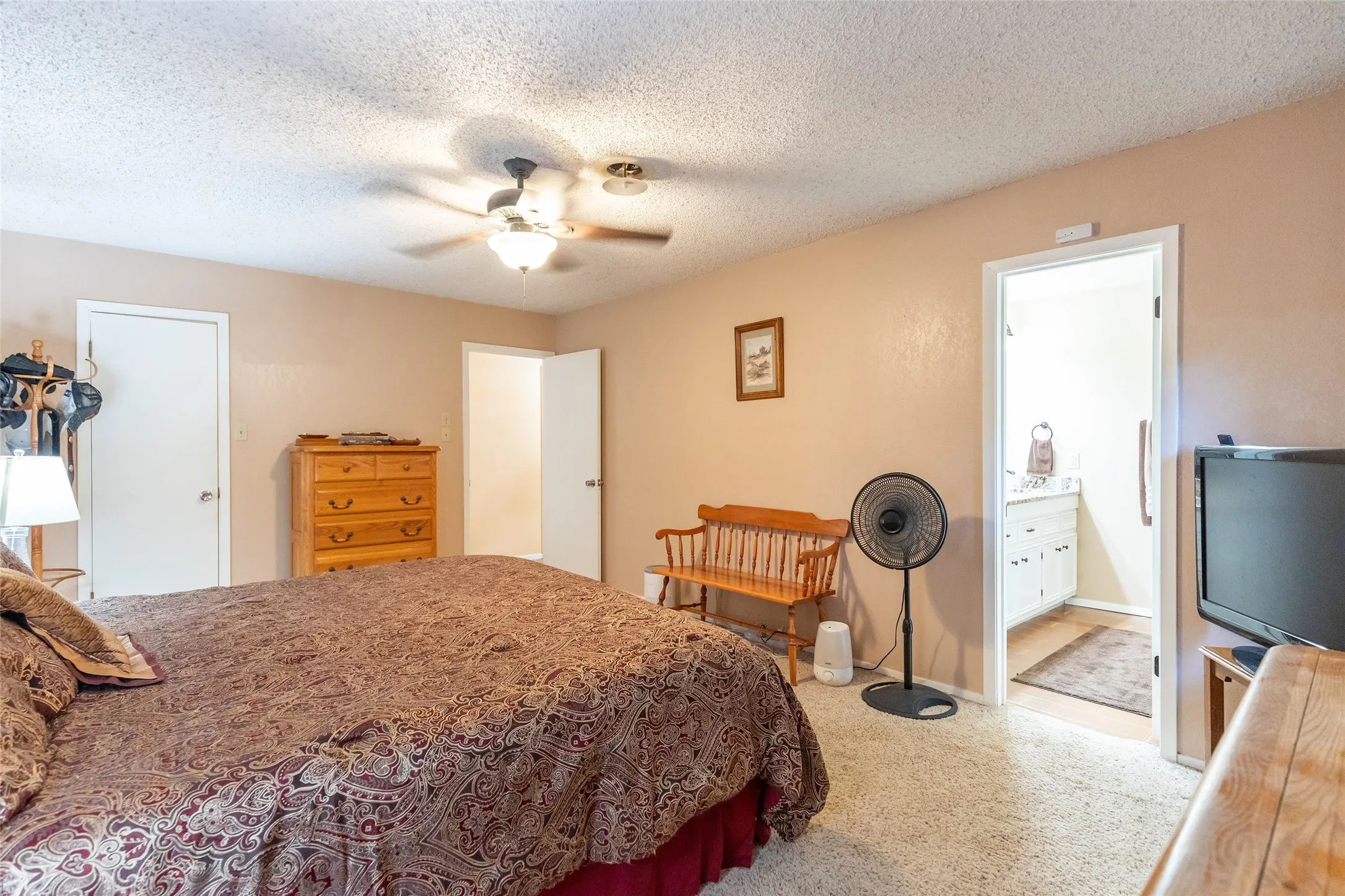 Single Family Residence For Sale in Callahan County , 122 Century Lane, Clyde, Texas 79510, 3 Bedroom, 2 Bathroom, 2 Garage spaces, 1,752 Sqft, built in 1979, mls#21357209, Real Estate Agent in Clyde, Homes For Sale in Callahan county, Homes For Sale in Clyde, Realtor in Clyde Texas, Real Estate Brokerage Independent Realty Texas, Luminita Cordes Realtor