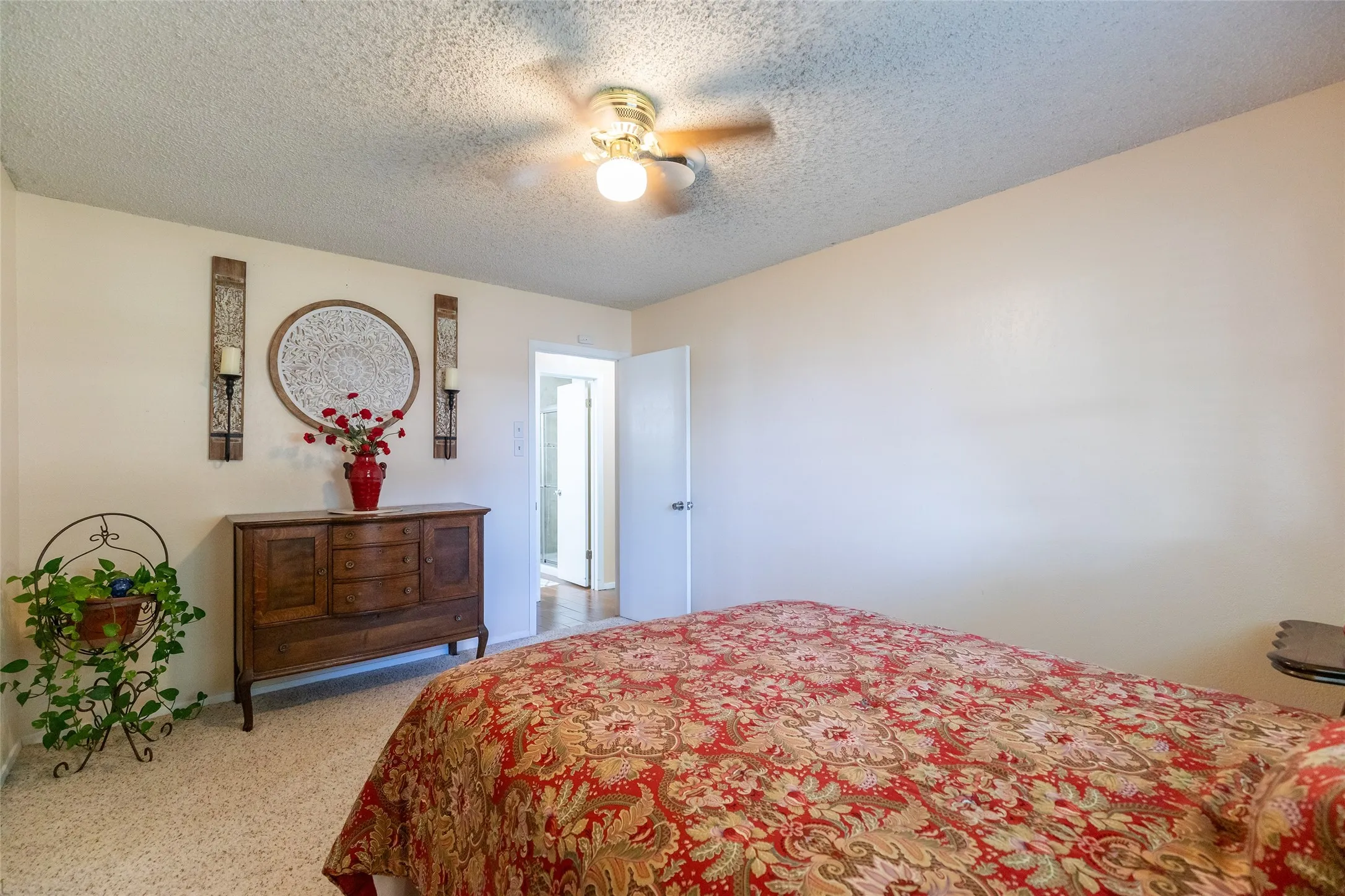 Single Family Residence For Sale in Callahan County , 122 Century Lane, Clyde, Texas 79510, 3 Bedroom, 2 Bathroom, 2 Garage spaces, 1,752 Sqft, built in 1979, mls#21357209, Real Estate Agent in Clyde, Homes For Sale in Callahan county, Homes For Sale in Clyde, Realtor in Clyde Texas, Real Estate Brokerage Independent Realty Texas, Luminita Cordes Realtor