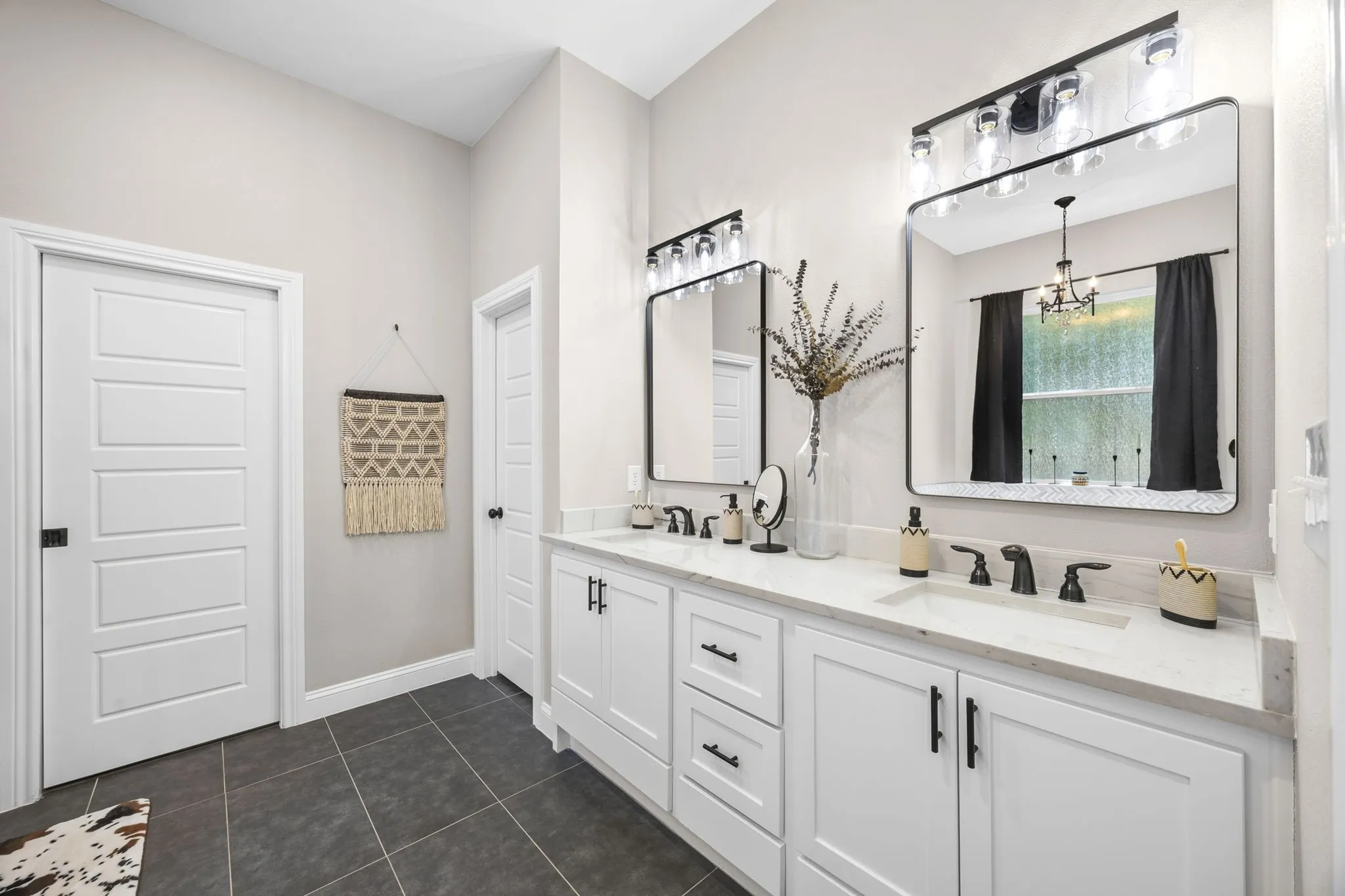 Single Family Residence For Sale in Rains County , 222 Rs County Road 4269, Emory, Texas 75440, 3 Bedroom, 3 Bathroom, 2 Garage spaces, 2,572 Sqft, built in 2023, mls#21363468, Real Estate Agent in Emory, Homes For Sale in Rains county, Homes For Sale in Emory, Realtor in Emory Texas, Real Estate Brokerage Independent Realty Texas, Luminita Cordes Realtor