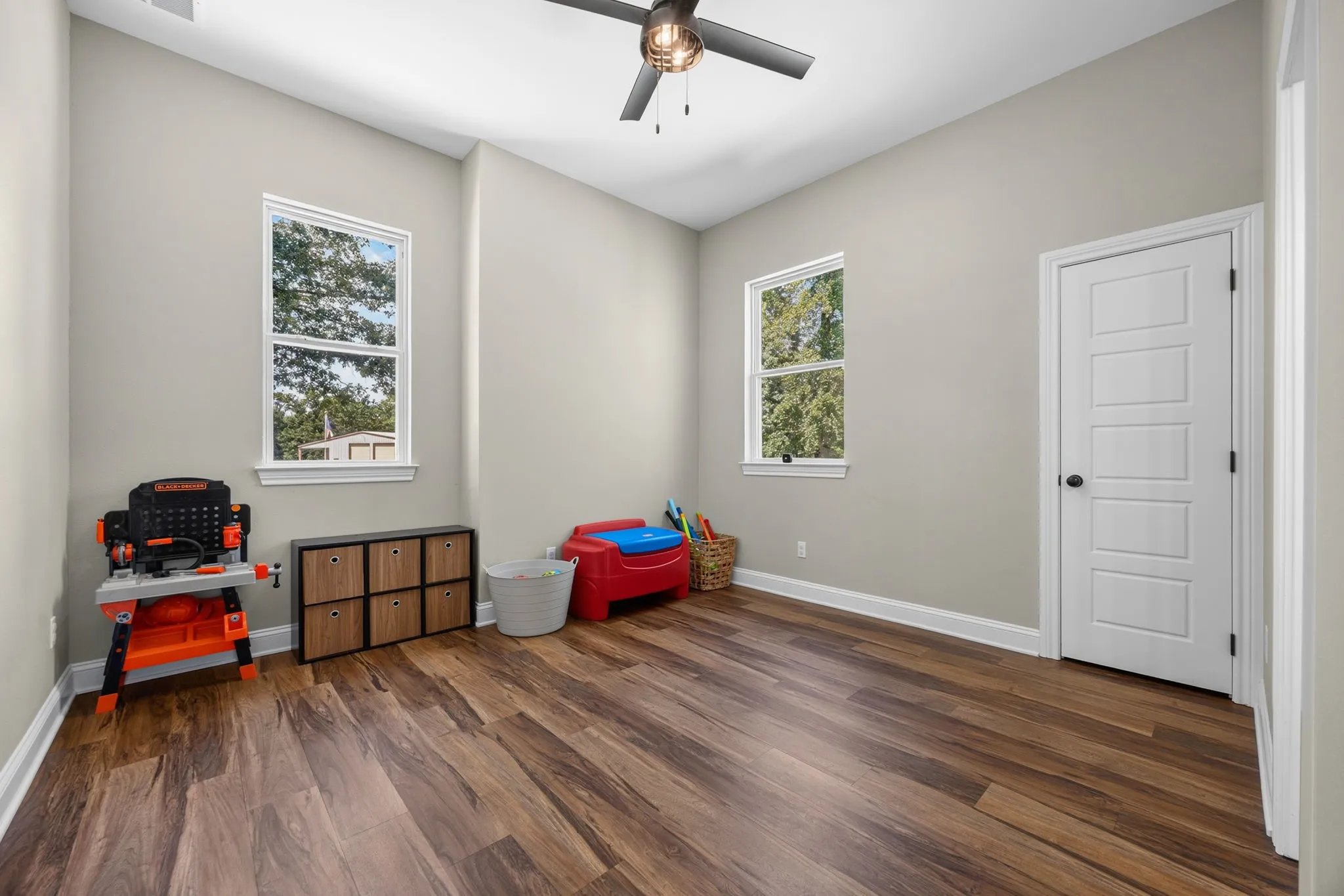 Single Family Residence For Sale in Rains County , 222 Rs County Road 4269, Emory, Texas 75440, 3 Bedroom, 3 Bathroom, 2 Garage spaces, 2,572 Sqft, built in 2023, mls#21363468, Real Estate Agent in Emory, Homes For Sale in Rains county, Homes For Sale in Emory, Realtor in Emory Texas, Real Estate Brokerage Independent Realty Texas, Luminita Cordes Realtor