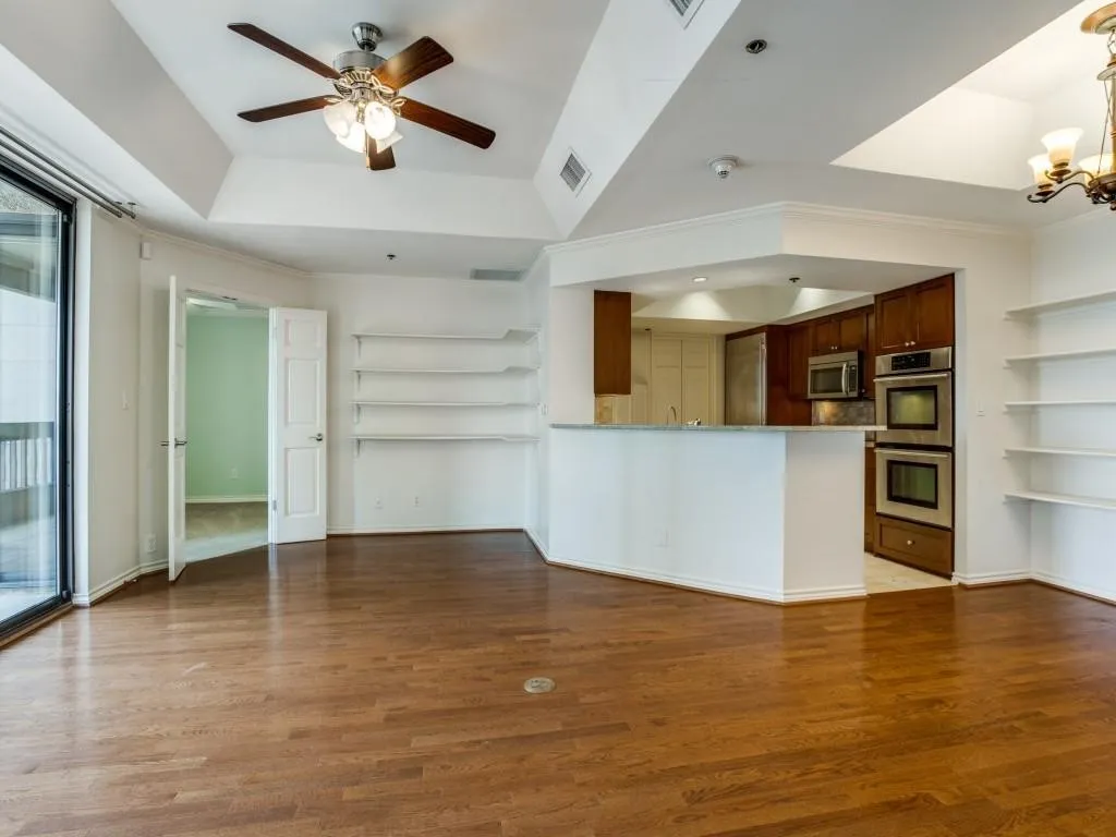 Condominium For Rent in Dallas County , 5909 Luther Lane 1000, Dallas, Texas 75225, 2 Bedroom, 2 Bathroom, 2 Garage spaces, 1,387 Sqft, built in 1983, mls#21365147, Real Estate Agent in Dallas, Homes For Rent in Dallas county, Homes For Rent in Dallas, Realtor in Dallas Texas, Real Estate Brokerage Independent Realty Texas, Luminita Cordes Realtor