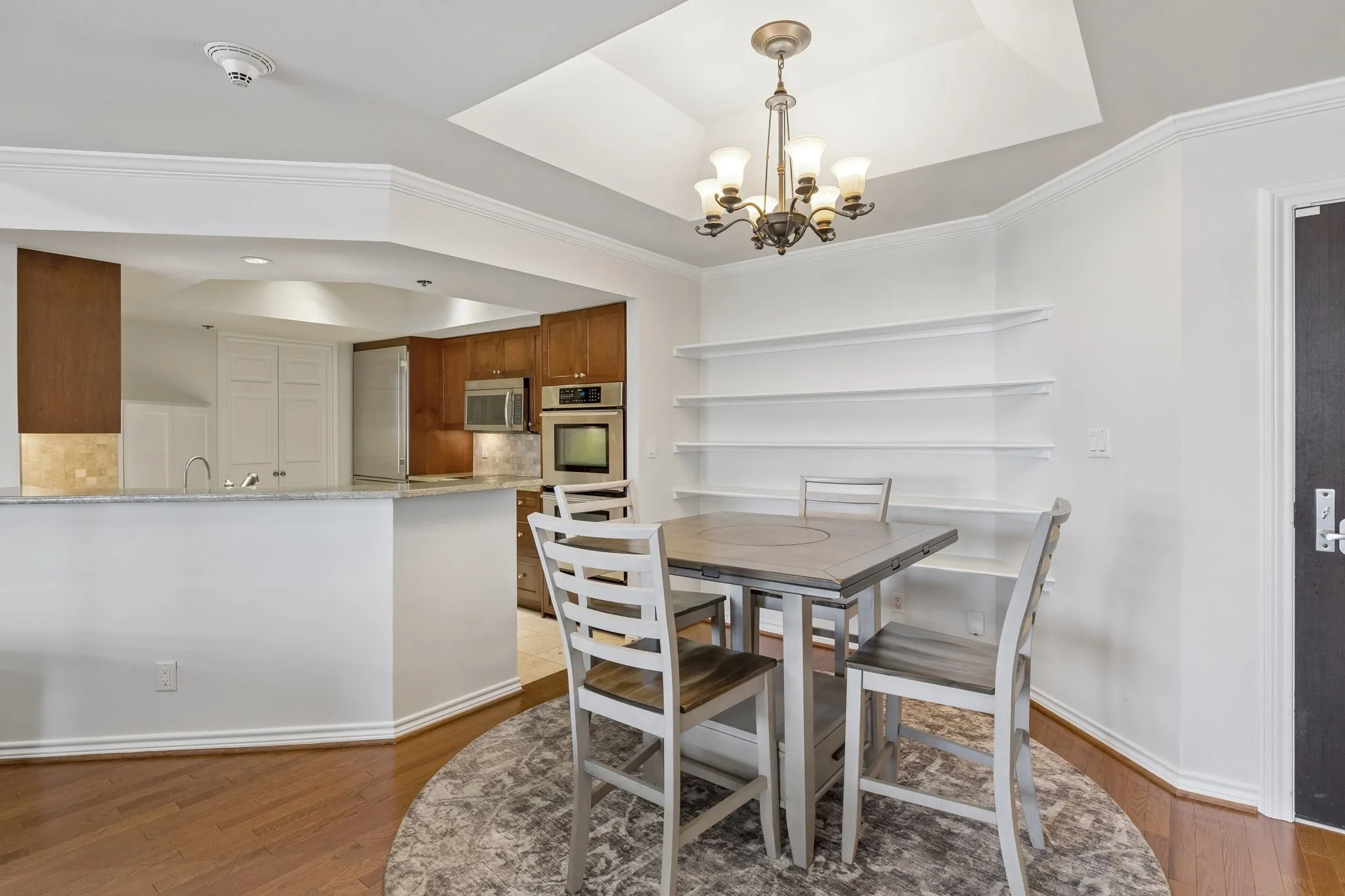 Condominium For Rent in Dallas County , 5909 Luther Lane 1000, Dallas, Texas 75225, 2 Bedroom, 2 Bathroom, 2 Garage spaces, 1,387 Sqft, built in 1983, mls#21365147, Real Estate Agent in Dallas, Homes For Rent in Dallas county, Homes For Rent in Dallas, Realtor in Dallas Texas, Real Estate Brokerage Independent Realty Texas, Luminita Cordes Realtor