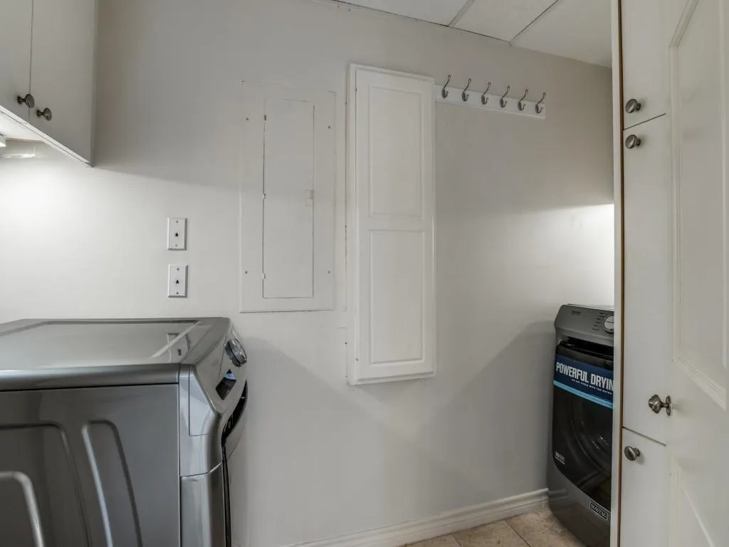 Condominium For Rent in Dallas County , 5909 Luther Lane 1000, Dallas, Texas 75225, 2 Bedroom, 2 Bathroom, 2 Garage spaces, 1,387 Sqft, built in 1983, mls#21365147, Real Estate Agent in Dallas, Homes For Rent in Dallas county, Homes For Rent in Dallas, Realtor in Dallas Texas, Real Estate Brokerage Independent Realty Texas, Luminita Cordes Realtor