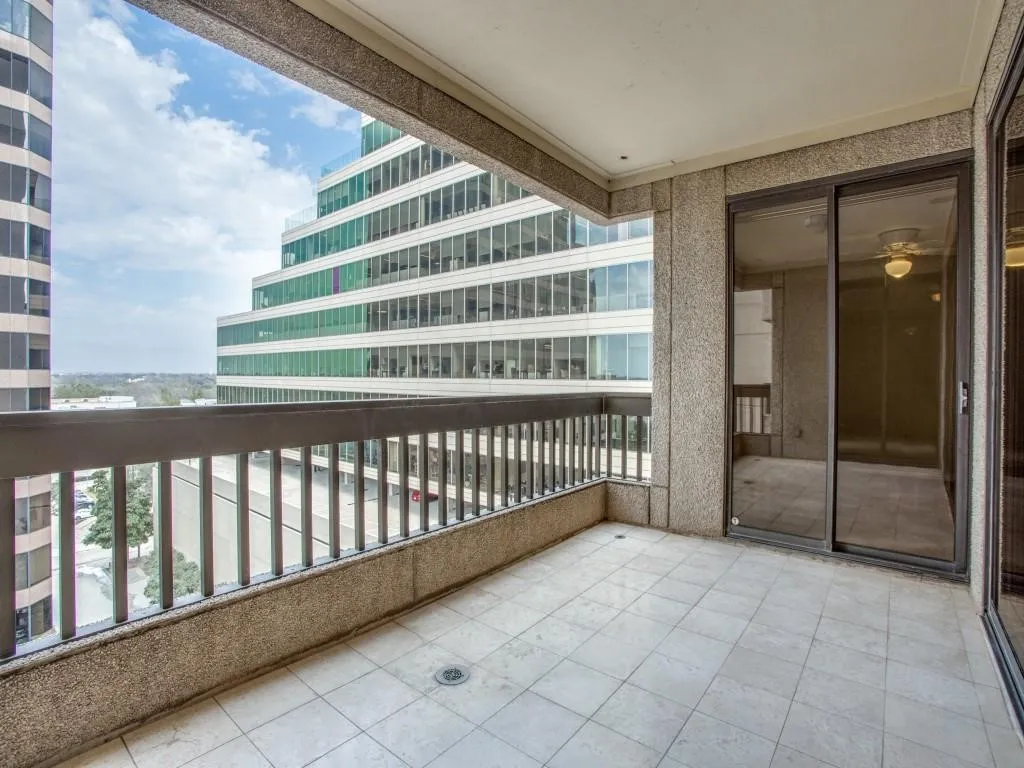 Condominium For Rent in Dallas County , 5909 Luther Lane 1000, Dallas, Texas 75225, 2 Bedroom, 2 Bathroom, 2 Garage spaces, 1,387 Sqft, built in 1983, mls#21365147, Real Estate Agent in Dallas, Homes For Rent in Dallas county, Homes For Rent in Dallas, Realtor in Dallas Texas, Real Estate Brokerage Independent Realty Texas, Luminita Cordes Realtor