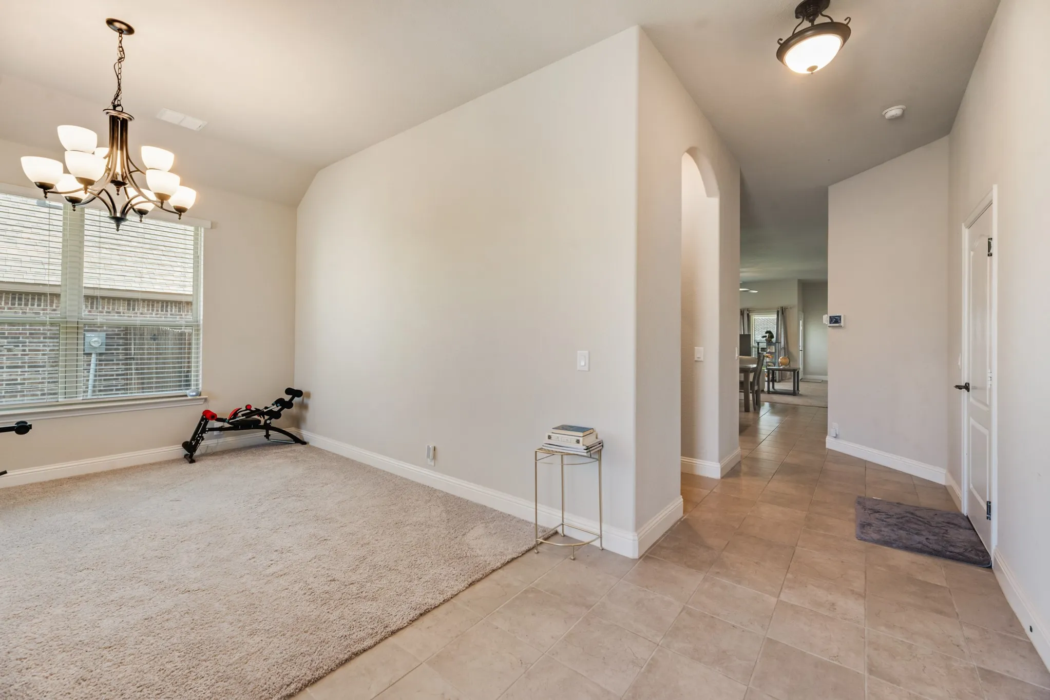 Single Family Residence For Sale in Tarrant County , 10609 Kettlewood Drive, Fort Worth, Texas 76036, 4 Bedroom, 3 Bathroom, 2 Garage spaces, 2,516 Sqft, built in 2022, mls#21355744, Real Estate Agent in Fort Worth, Homes For Sale in Tarrant county, Homes For Sale in Fort Worth, Realtor in Fort Worth Texas, Real Estate Brokerage Independent Realty Texas, Luminita Cordes Realtor