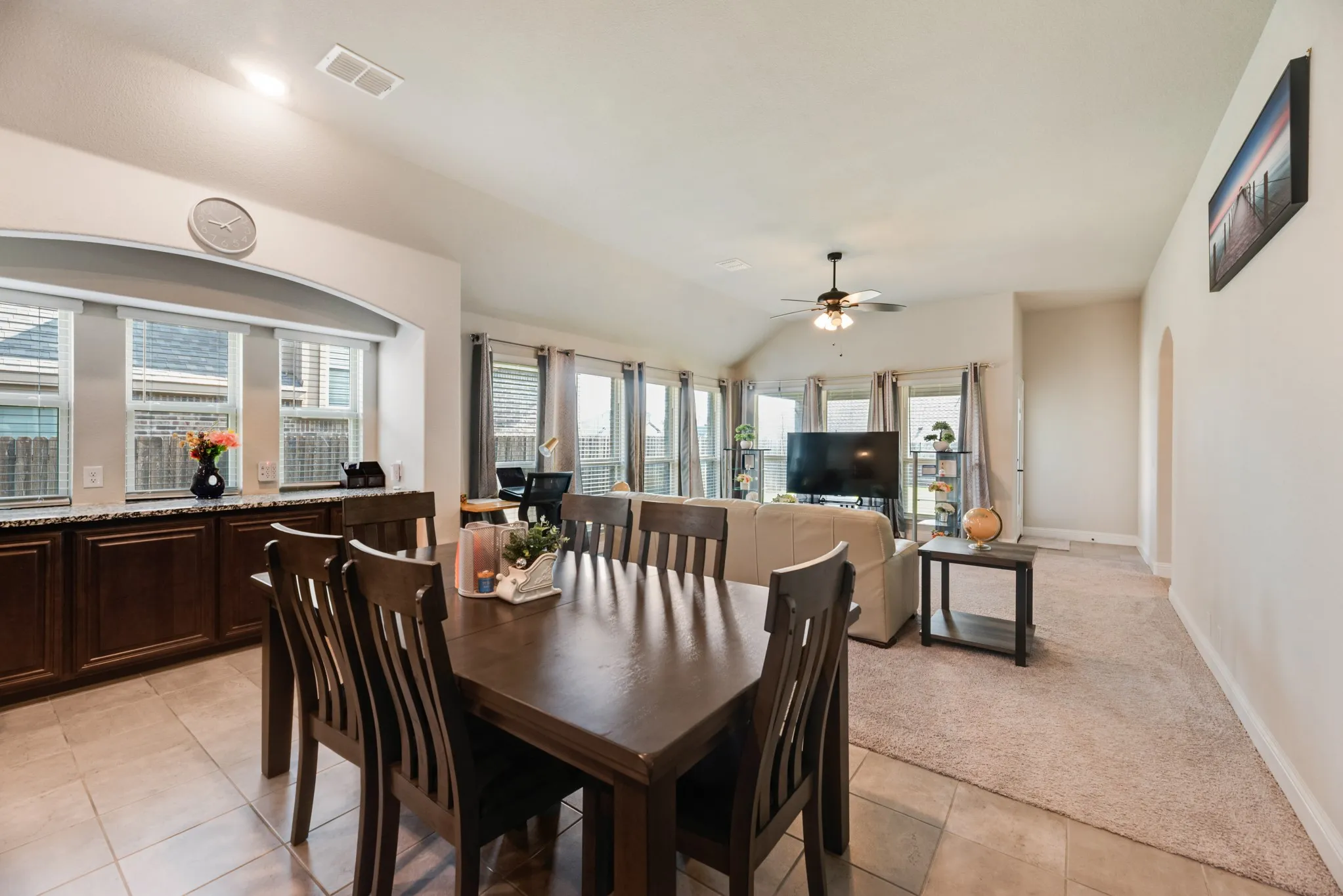 Single Family Residence For Sale in Tarrant County , 10609 Kettlewood Drive, Fort Worth, Texas 76036, 4 Bedroom, 3 Bathroom, 2 Garage spaces, 2,516 Sqft, built in 2022, mls#21355744, Real Estate Agent in Fort Worth, Homes For Sale in Tarrant county, Homes For Sale in Fort Worth, Realtor in Fort Worth Texas, Real Estate Brokerage Independent Realty Texas, Luminita Cordes Realtor