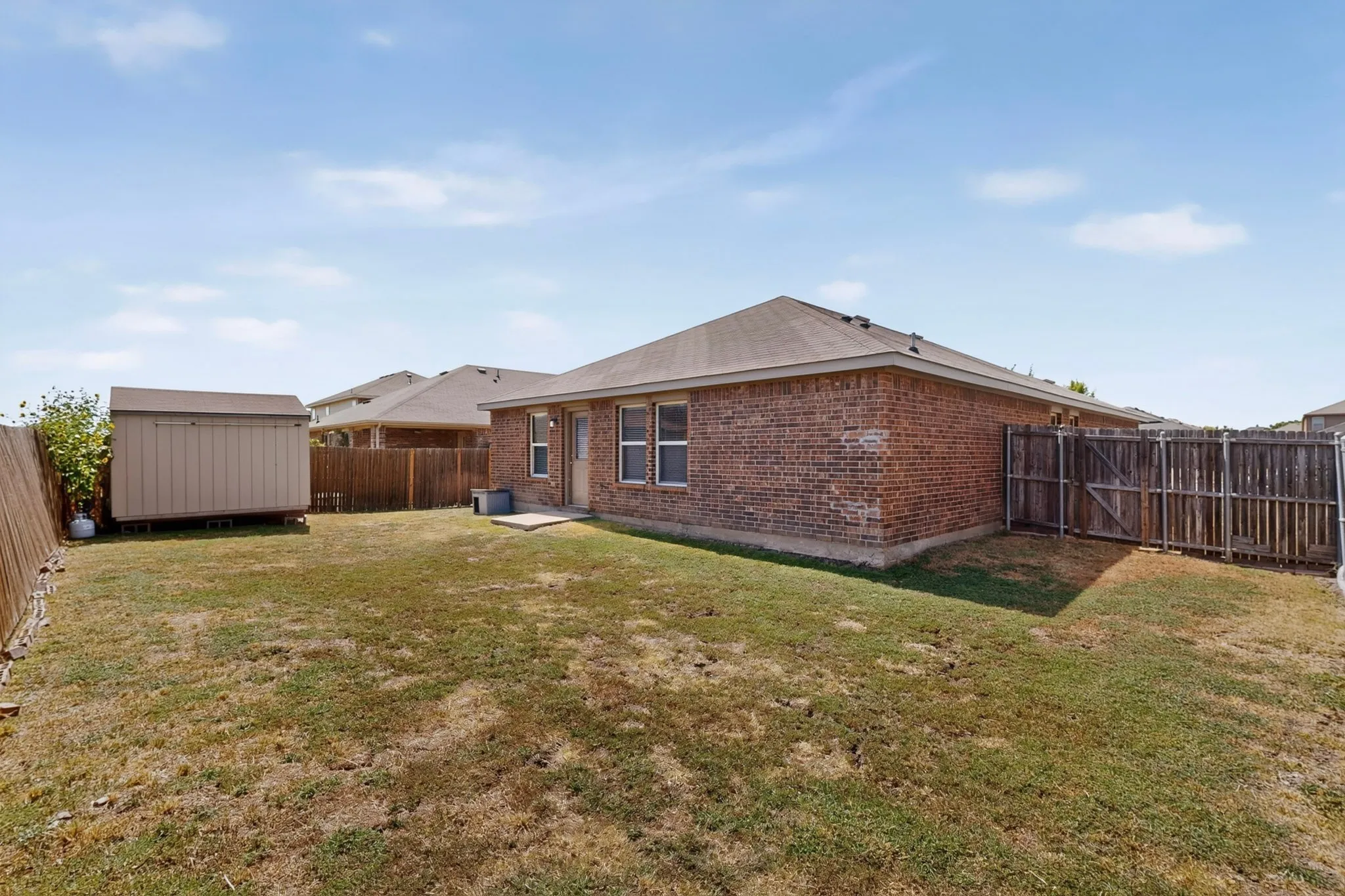 Single Family Residence For Sale in Dallas County , 2806 Englenook Drive, Seagoville, Texas 75159, 4 Bedroom, 2 Bathroom, 2 Garage spaces, 1,711 Sqft, built in 2017, mls#21366138, Real Estate Agent in Seagoville, Homes For Sale in Dallas county, Homes For Sale in Seagoville, Realtor in Seagoville Texas, Real Estate Brokerage Independent Realty Texas, Luminita Cordes Realtor