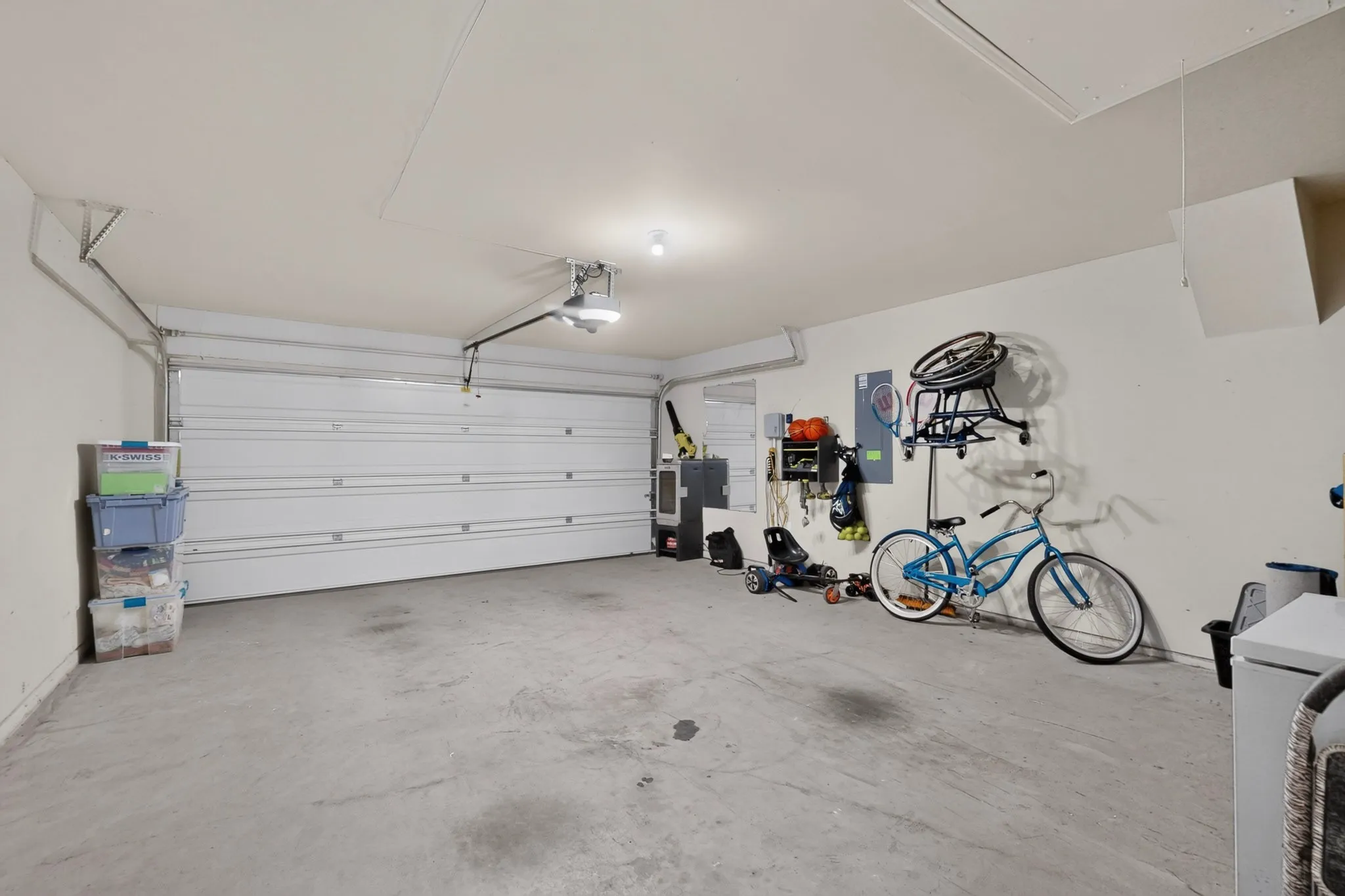 Single Family Residence For Sale in Dallas County , 2806 Englenook Drive, Seagoville, Texas 75159, 4 Bedroom, 2 Bathroom, 2 Garage spaces, 1,711 Sqft, built in 2017, mls#21366138, Real Estate Agent in Seagoville, Homes For Sale in Dallas county, Homes For Sale in Seagoville, Realtor in Seagoville Texas, Real Estate Brokerage Independent Realty Texas, Luminita Cordes Realtor