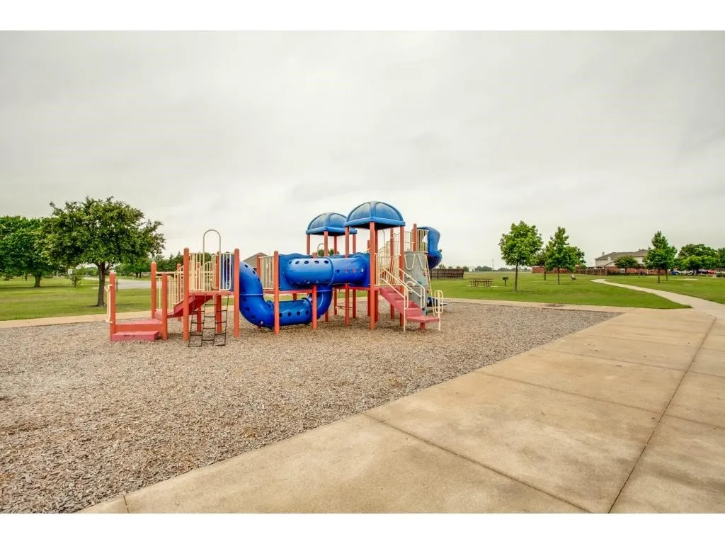 Single Family Residence For Rent in Collin County , 2926 Montague Trail, Wylie, Texas 75098, 3 Bedroom, 2 Bathroom, 2 Garage spaces, 1,588 Sqft, built in 2003, mls#21365976, Real Estate Agent in Wylie, Homes For Rent in Collin county, Homes For Rent in Wylie, Realtor in Wylie Texas, Real Estate Brokerage Independent Realty Texas, Luminita Cordes Realtor