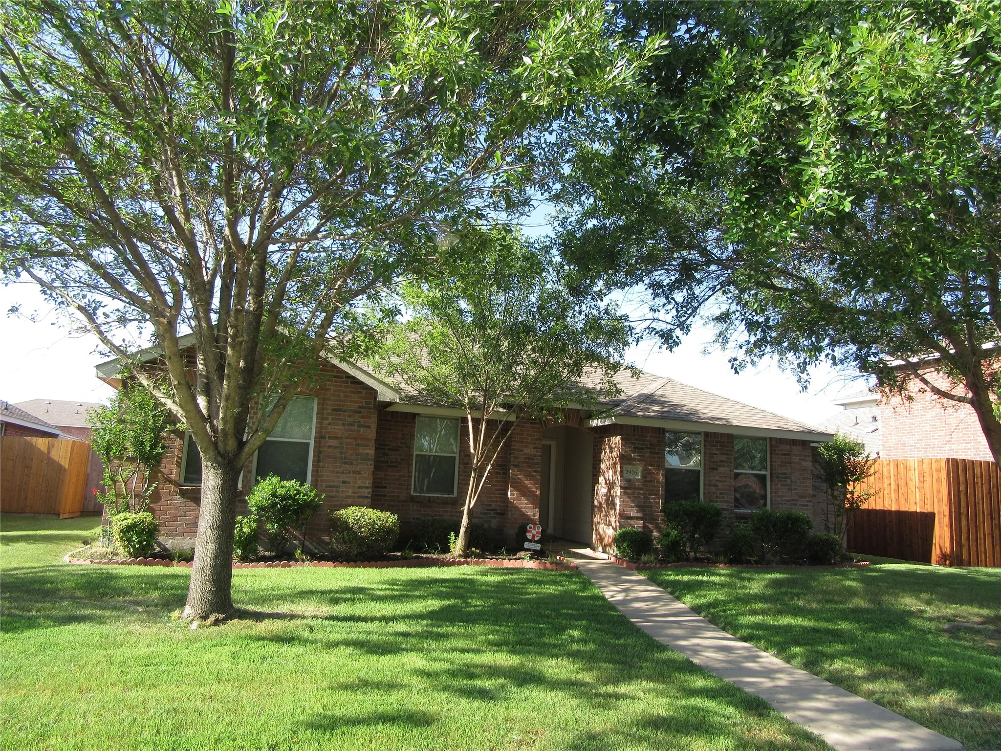 Single Family Residence For Rent in Collin County , 2926 Montague Trail, Wylie, Texas 75098, 3 Bedroom, 2 Bathroom, 2 Garage spaces, 1,588 Sqft, built in 2003, mls#21365976, Real Estate Agent in Wylie, Homes For Rent in Collin county, Homes For Rent in Wylie, Realtor in Wylie Texas, Real Estate Brokerage Independent Realty Texas, Luminita Cordes Realtor
