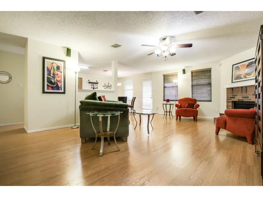 Single Family Residence For Rent in Collin County , 2926 Montague Trail, Wylie, Texas 75098, 3 Bedroom, 2 Bathroom, 2 Garage spaces, 1,588 Sqft, built in 2003, mls#21365976, Real Estate Agent in Wylie, Homes For Rent in Collin county, Homes For Rent in Wylie, Realtor in Wylie Texas, Real Estate Brokerage Independent Realty Texas, Luminita Cordes Realtor