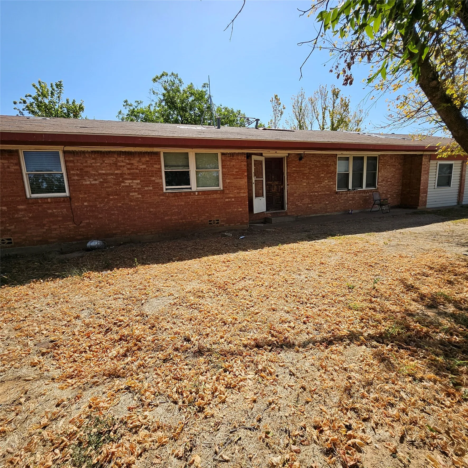 Single Family Residence For Sale in Wise County , 5019 Fm 2123, Paradise, Texas 76073, 4 Bedroom, 2 Bathroom, Garage spaces, 1,941 Sqft, built in 1970, mls#21366166, Real Estate Agent in Paradise, Homes For Sale in Wise county, Homes For Sale in Paradise, Realtor in Paradise Texas, Real Estate Brokerage Independent Realty Texas, Luminita Cordes Realtor