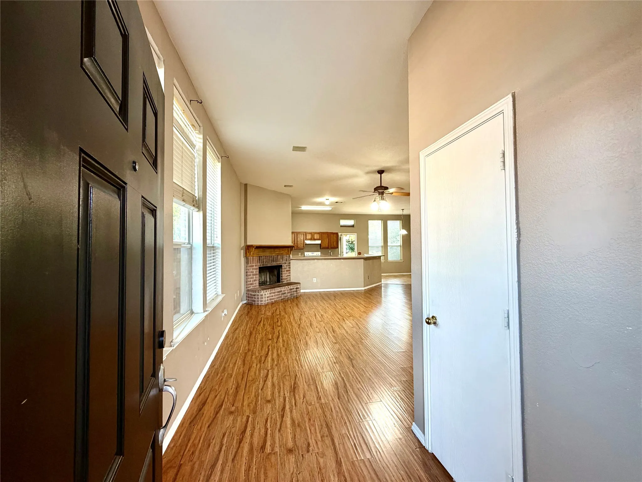 Single Family Residence For Rent in Collin County , 218 Canyon Lake Drive, Wylie, Texas 75098, 4 Bedroom, 2 Bathroom, 2 Garage spaces, 1,925 Sqft, built in 2003, mls#21365770, Real Estate Agent in Wylie, Homes For Rent in Collin county, Homes For Rent in Wylie, Realtor in Wylie Texas, Real Estate Brokerage Independent Realty Texas, Luminita Cordes Realtor