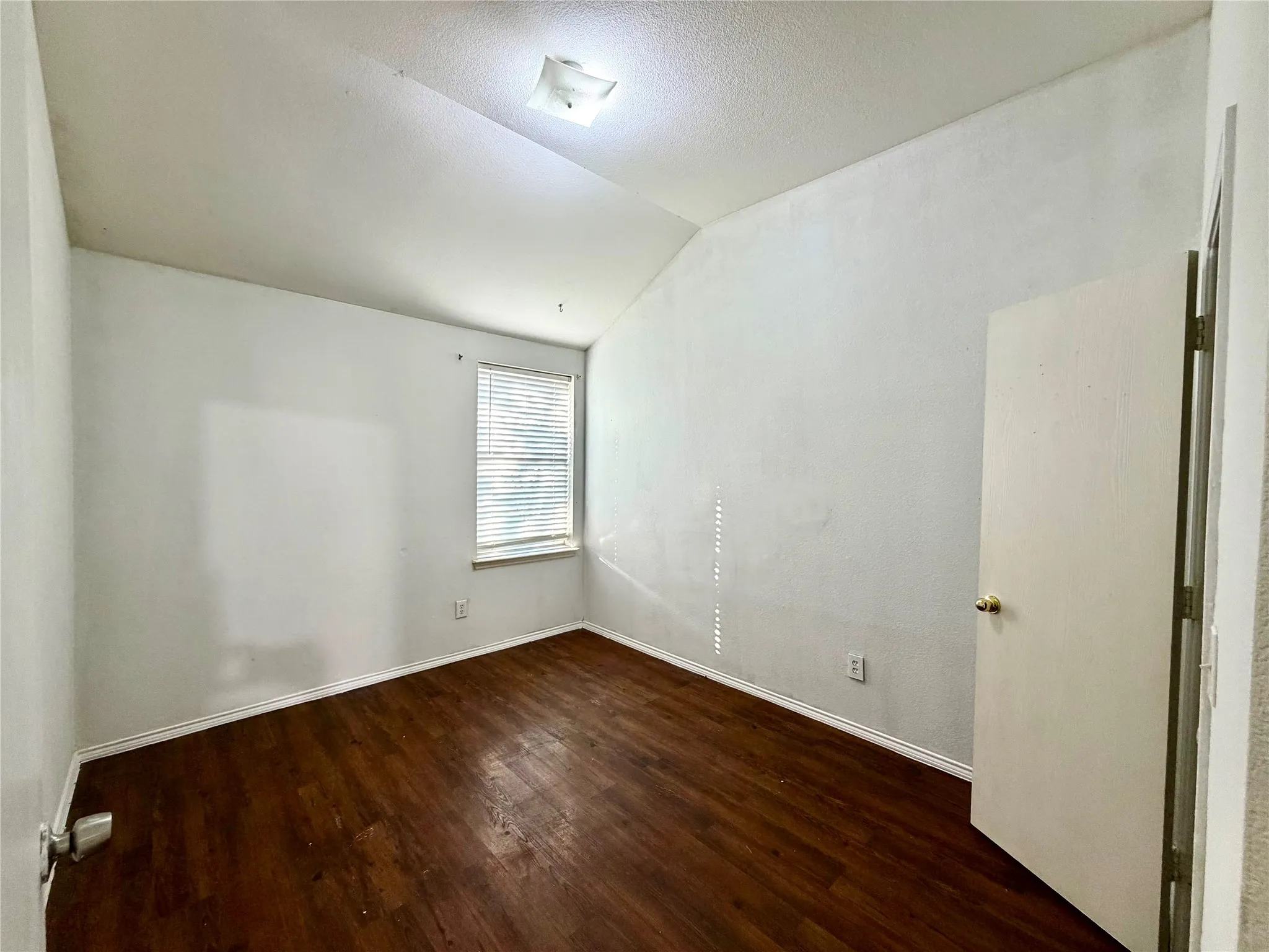 Single Family Residence For Rent in Collin County , 218 Canyon Lake Drive, Wylie, Texas 75098, 4 Bedroom, 2 Bathroom, 2 Garage spaces, 1,925 Sqft, built in 2003, mls#21365770, Real Estate Agent in Wylie, Homes For Rent in Collin county, Homes For Rent in Wylie, Realtor in Wylie Texas, Real Estate Brokerage Independent Realty Texas, Luminita Cordes Realtor