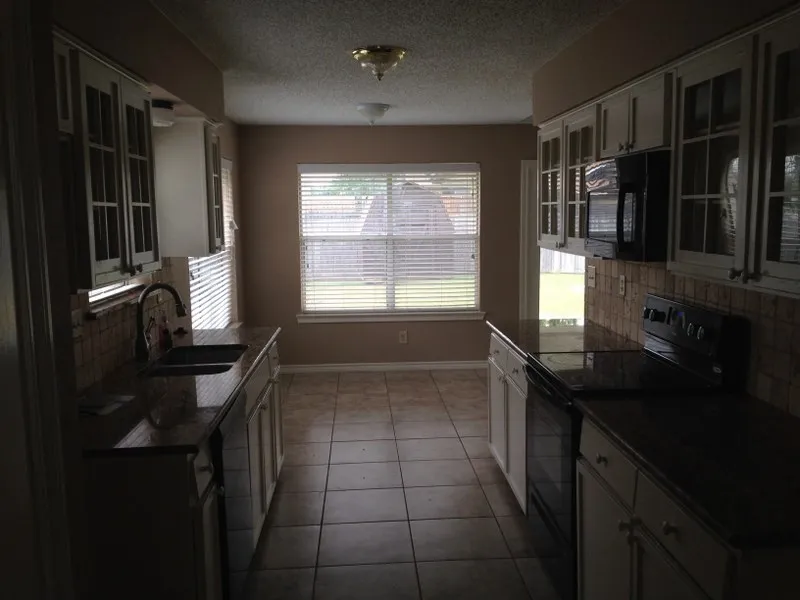 Single Family Residence For Sale in Denton County , 1608 Glenhill Lane, Lewisville, Texas 75077, 3 Bedroom, 2 Bathroom, 2 Garage spaces, 1,679 Sqft, built in 1973, mls#21304931, Real Estate Agent in Lewisville, Homes For Sale in Denton county, Homes For Sale in Lewisville, Realtor in Lewisville Texas, Real Estate Brokerage Independent Realty Texas, Luminita Cordes Realtor