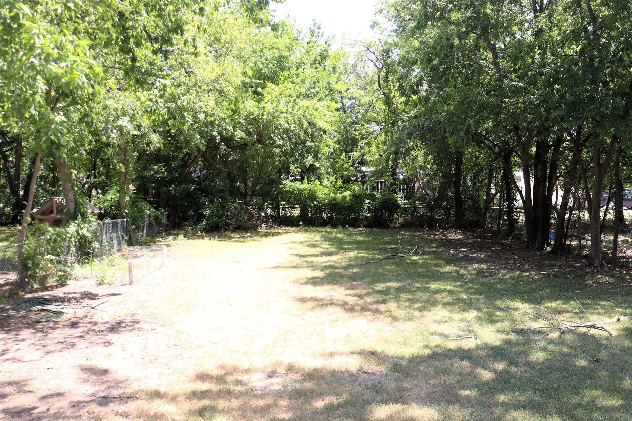 Single Family Residence For Sale in Hunt County , 4215 Gee Street, Greenville, Texas 75401, 3 Bedroom, 1 Bathroom, Garage spaces, 1,165 Sqft, built in 1960, Price $99,500, mls#21364282, Real Estate Agent in Greenville, Homes For Sale in Hunt county, Homes For Sale in Greenville, Realtor in Greenville Texas, Real Estate Brokerage Independent Realty Texas, Luminita Cordes Realtor