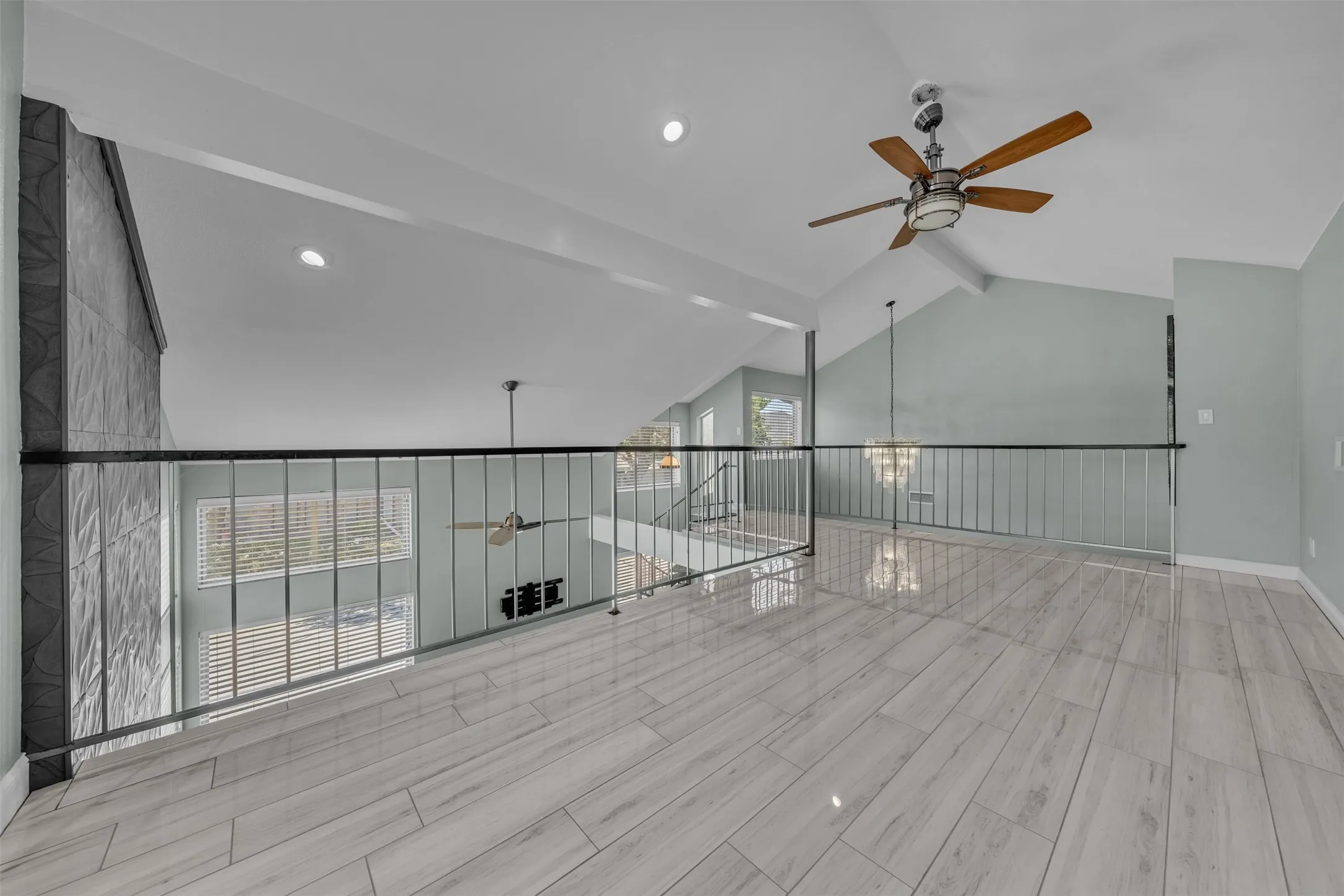 Secondary flex space open to below and outside views