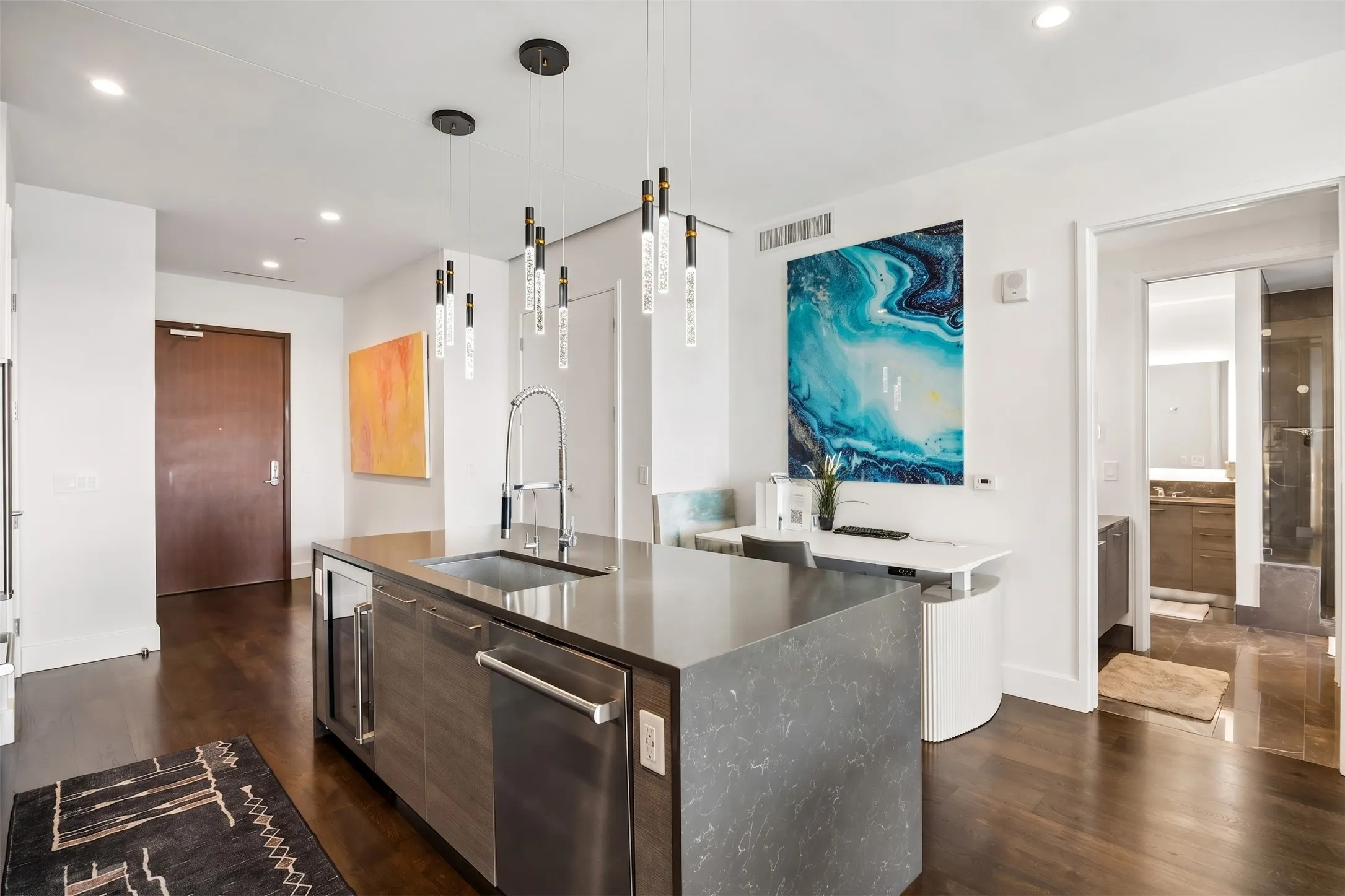 Condominium For Rent in Collin County , 7901 Windrose Avenue 905, Plano, Texas 75024, 1 Bedroom, 2 Bathroom, 2 Garage spaces, 1,018 Sqft, built in 2019, mls#21364414, Real Estate Agent in Plano, Homes For Rent in Collin county, Homes For Rent in Plano, Realtor in Plano Texas, Real Estate Brokerage Independent Realty Texas, Luminita Cordes Realtor