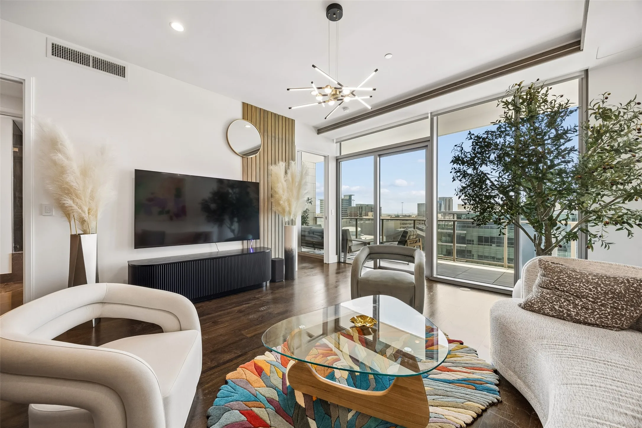 Condominium For Rent in Collin County , 7901 Windrose Avenue 905, Plano, Texas 75024, 1 Bedroom, 2 Bathroom, 2 Garage spaces, 1,018 Sqft, built in 2019, mls#21364414, Real Estate Agent in Plano, Homes For Rent in Collin county, Homes For Rent in Plano, Realtor in Plano Texas, Real Estate Brokerage Independent Realty Texas, Luminita Cordes Realtor