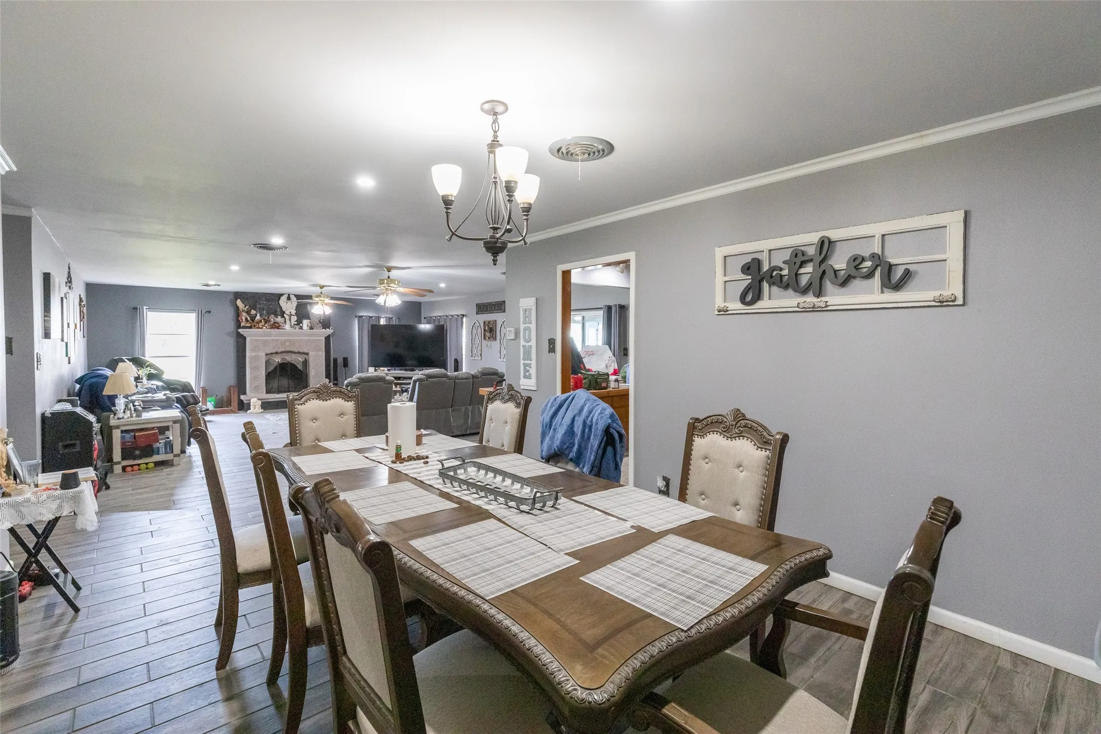 Single Family Residence For Sale in Callahan County , 3433 I-20 W, Baird, Texas 79504, 3 Bedroom, 4 Bathroom, 2 Garage spaces, 2,994 Sqft, built in 1976, mls#21315275, Real Estate Agent in Baird, Homes For Sale in Callahan county, Homes For Sale in Baird, Realtor in Baird Texas, Real Estate Brokerage Independent Realty Texas, Luminita Cordes Realtor