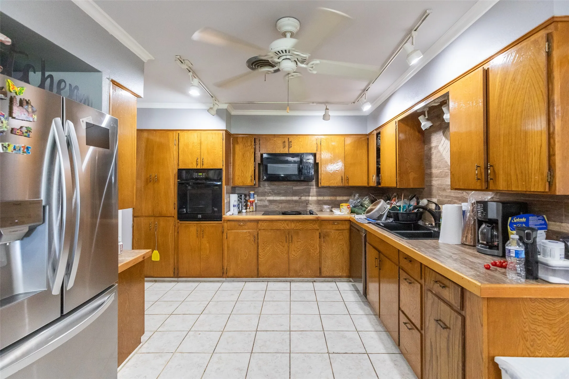 Single Family Residence For Sale in Callahan County , 3433 I-20 W, Baird, Texas 79504, 3 Bedroom, 4 Bathroom, 2 Garage spaces, 2,994 Sqft, built in 1976, mls#21315275, Real Estate Agent in Baird, Homes For Sale in Callahan county, Homes For Sale in Baird, Realtor in Baird Texas, Real Estate Brokerage Independent Realty Texas, Luminita Cordes Realtor