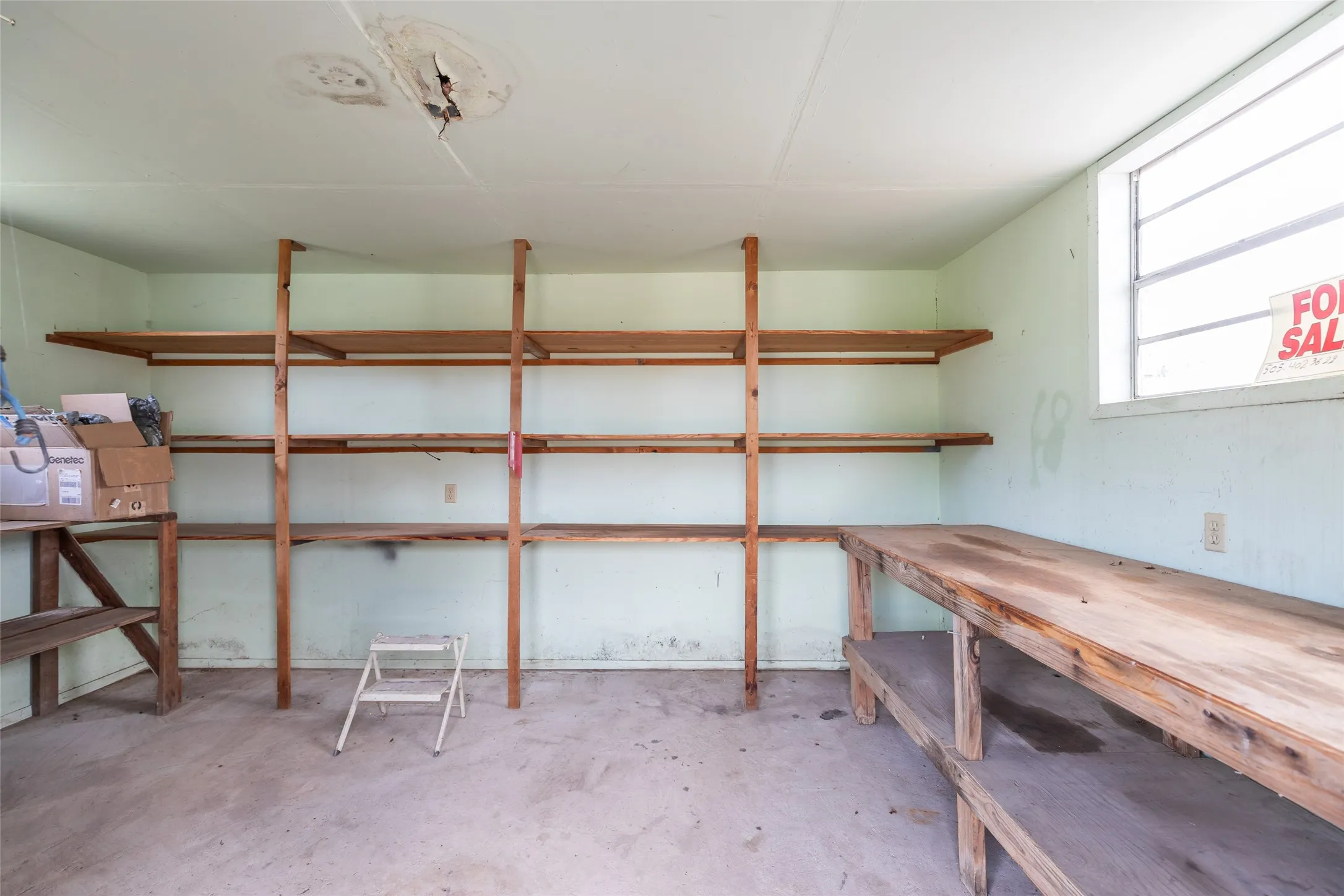 Single Family Residence For Sale in Callahan County , 3433 I-20 W, Baird, Texas 79504, 3 Bedroom, 4 Bathroom, 2 Garage spaces, 2,994 Sqft, built in 1976, mls#21315275, Real Estate Agent in Baird, Homes For Sale in Callahan county, Homes For Sale in Baird, Realtor in Baird Texas, Real Estate Brokerage Independent Realty Texas, Luminita Cordes Realtor