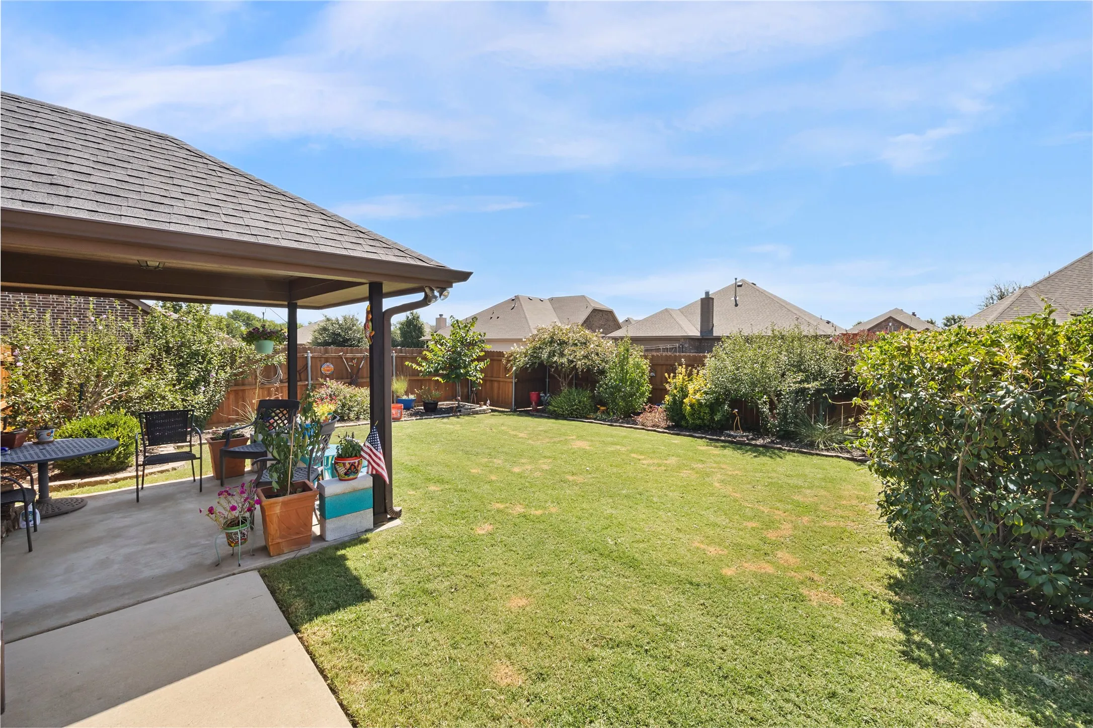 Single Family Residence For Sale in Collin County , 1025 Lincoln Drive, Royse City, Texas 75189, 3 Bedroom, 2 Bathroom, 2 Garage spaces, 1,833 Sqft, built in 2014, mls#21364220, Real Estate Agent in Royse City, Homes For Sale in Collin county, Homes For Sale in Royse City, Realtor in Royse City Texas, Real Estate Brokerage Independent Realty Texas, Luminita Cordes Realtor