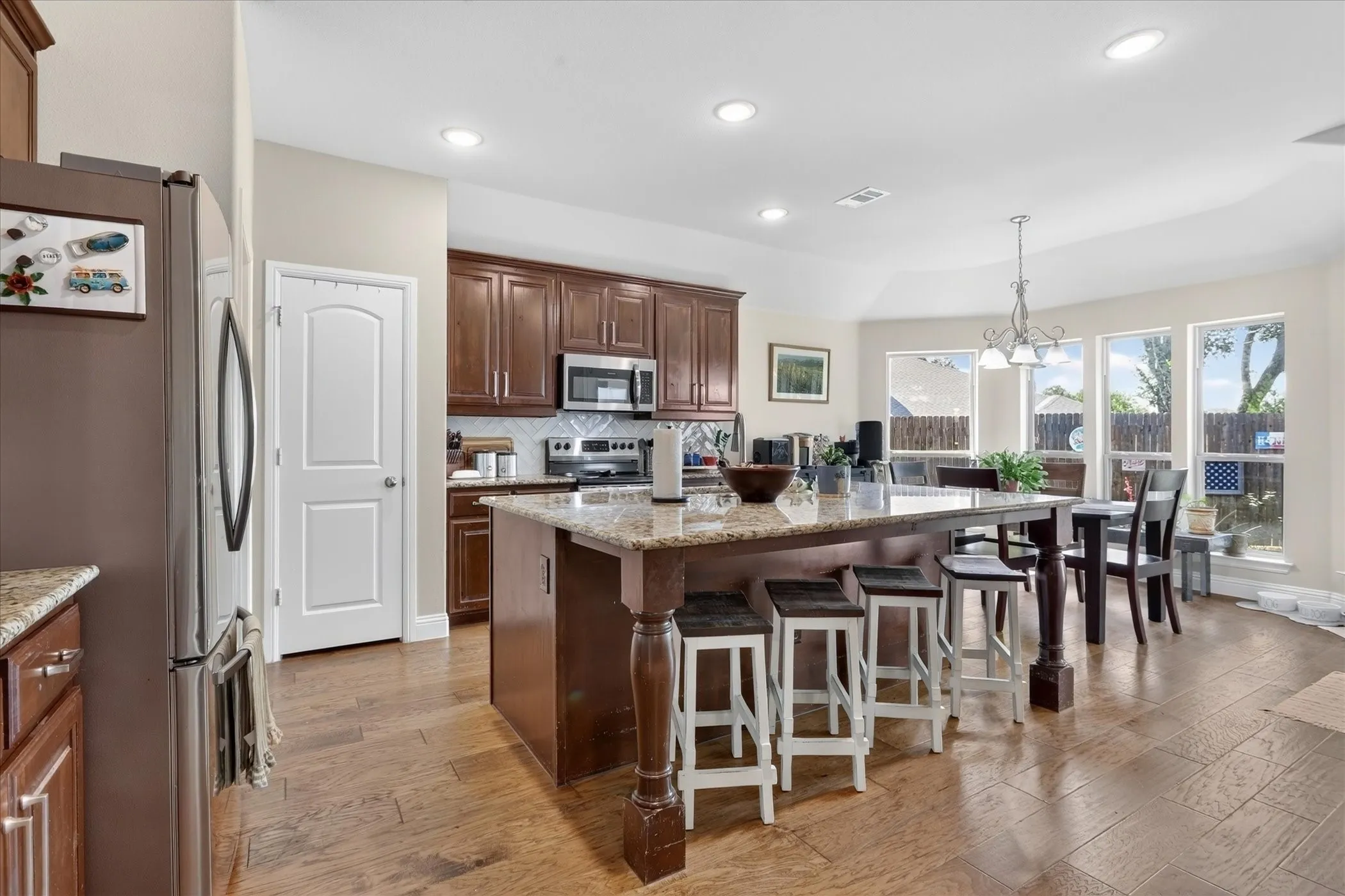 Single Family Residence For Sale in Hood County , 2807 River Ridge Court, Granbury, Texas 76048, 4 Bedroom, 2 Bathroom, 2 Garage spaces, 2,029 Sqft, built in 2021, mls#21349981, Real Estate Agent in Granbury, Homes For Sale in Hood county, Homes For Sale in Granbury, Realtor in Granbury Texas, Real Estate Brokerage Independent Realty Texas, Luminita Cordes Realtor