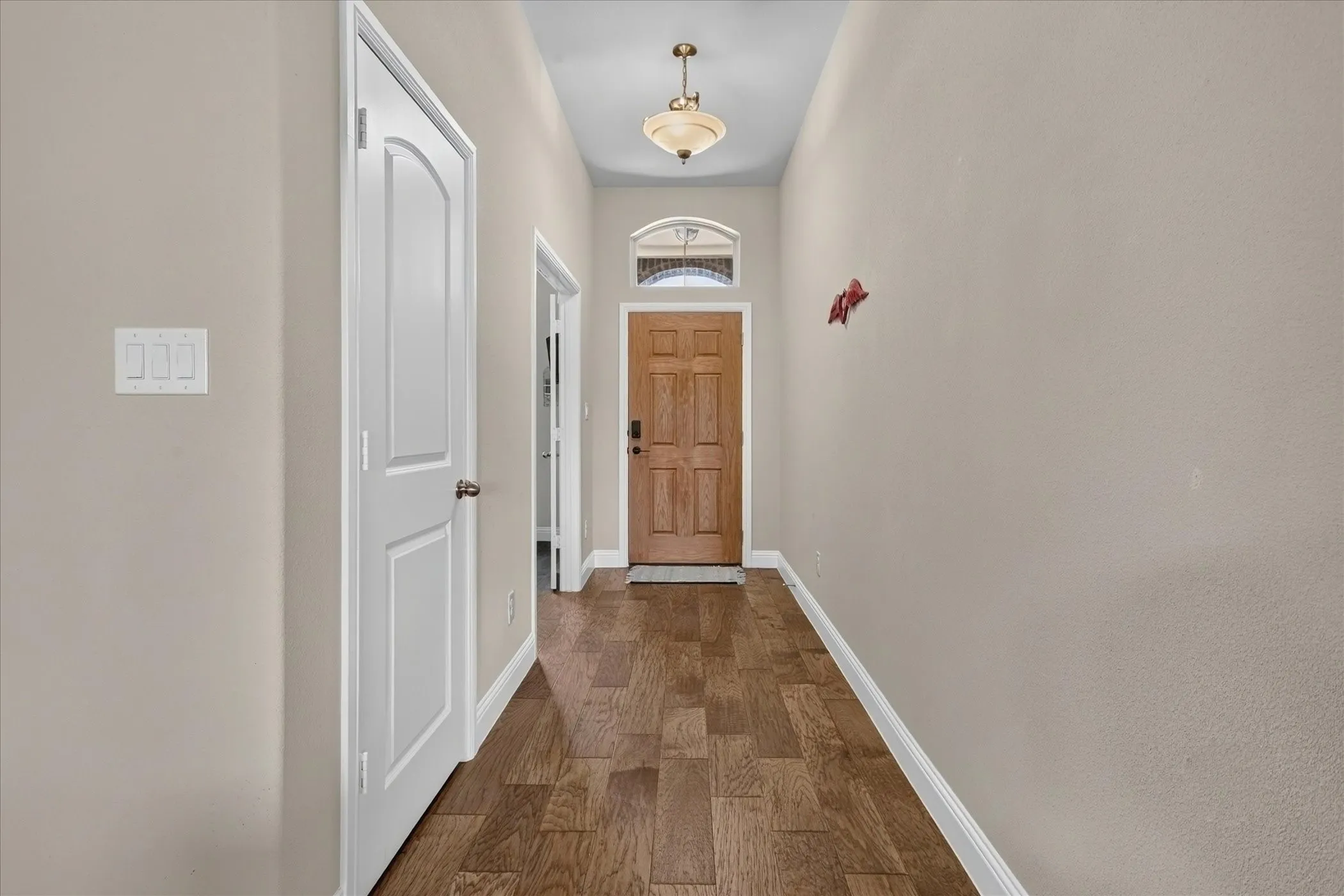 Single Family Residence For Sale in Hood County , 2807 River Ridge Court, Granbury, Texas 76048, 4 Bedroom, 2 Bathroom, 2 Garage spaces, 2,029 Sqft, built in 2021, mls#21349981, Real Estate Agent in Granbury, Homes For Sale in Hood county, Homes For Sale in Granbury, Realtor in Granbury Texas, Real Estate Brokerage Independent Realty Texas, Luminita Cordes Realtor