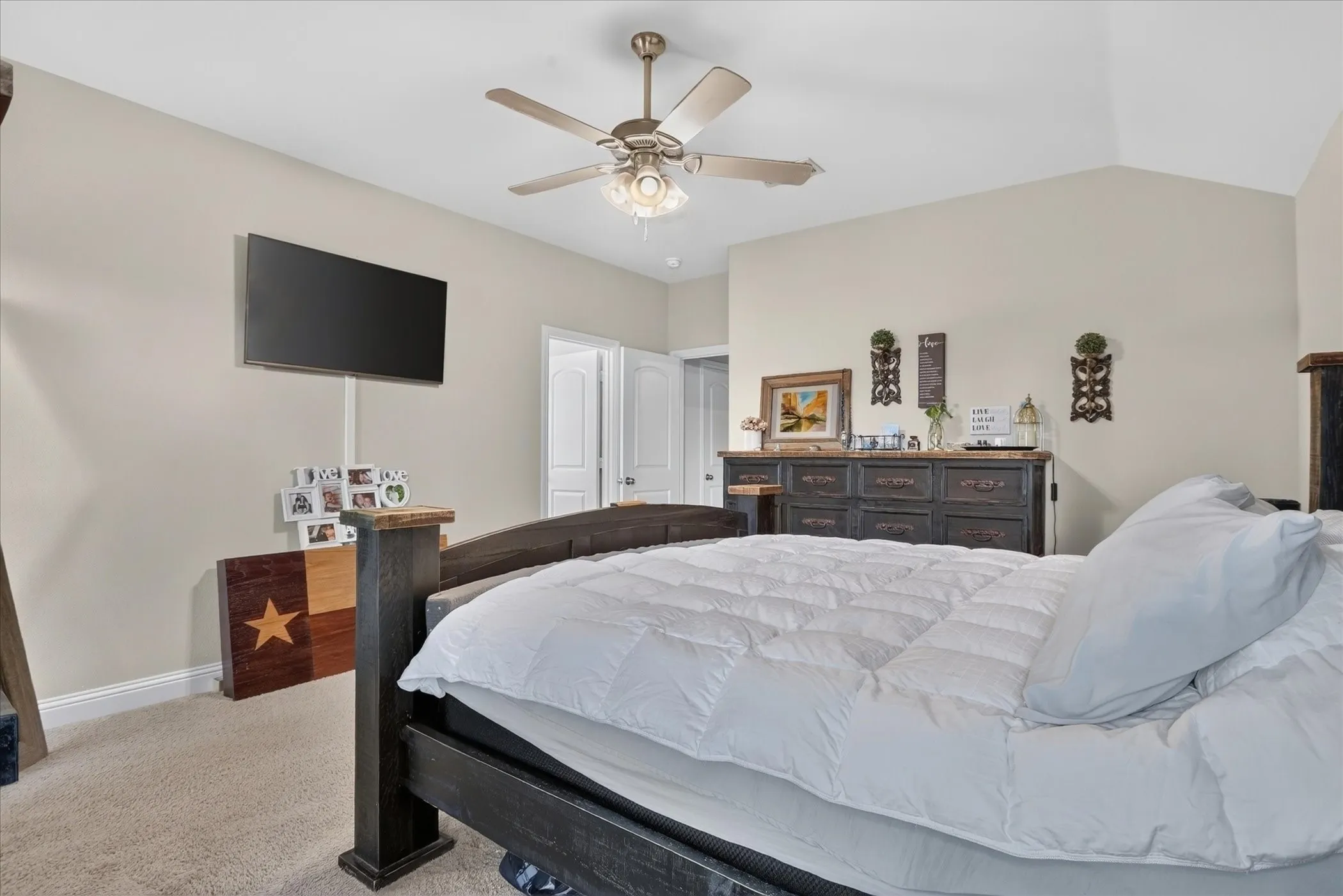Single Family Residence For Sale in Hood County , 2807 River Ridge Court, Granbury, Texas 76048, 4 Bedroom, 2 Bathroom, 2 Garage spaces, 2,029 Sqft, built in 2021, mls#21349981, Real Estate Agent in Granbury, Homes For Sale in Hood county, Homes For Sale in Granbury, Realtor in Granbury Texas, Real Estate Brokerage Independent Realty Texas, Luminita Cordes Realtor