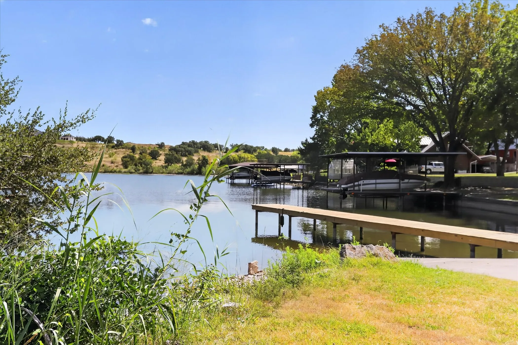 Single Family Residence For Sale in Hood County , 2807 River Ridge Court, Granbury, Texas 76048, 4 Bedroom, 2 Bathroom, 2 Garage spaces, 2,029 Sqft, built in 2021, mls#21349981, Real Estate Agent in Granbury, Homes For Sale in Hood county, Homes For Sale in Granbury, Realtor in Granbury Texas, Real Estate Brokerage Independent Realty Texas, Luminita Cordes Realtor