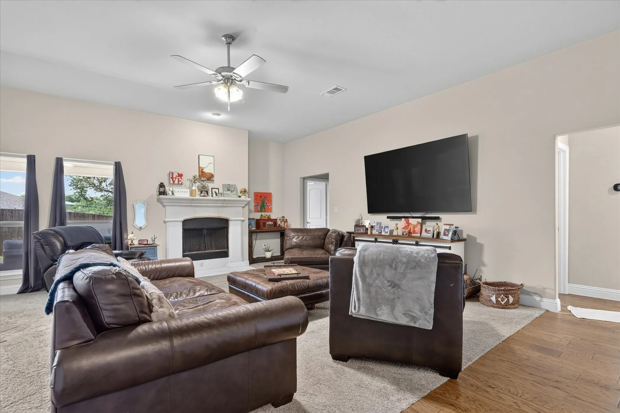 Single Family Residence For Sale in Hood County , 2807 River Ridge Court, Granbury, Texas 76048, 4 Bedroom, 2 Bathroom, 2 Garage spaces, 2,029 Sqft, built in 2021, mls#21349981, Real Estate Agent in Granbury, Homes For Sale in Hood county, Homes For Sale in Granbury, Realtor in Granbury Texas, Real Estate Brokerage Independent Realty Texas, Luminita Cordes Realtor