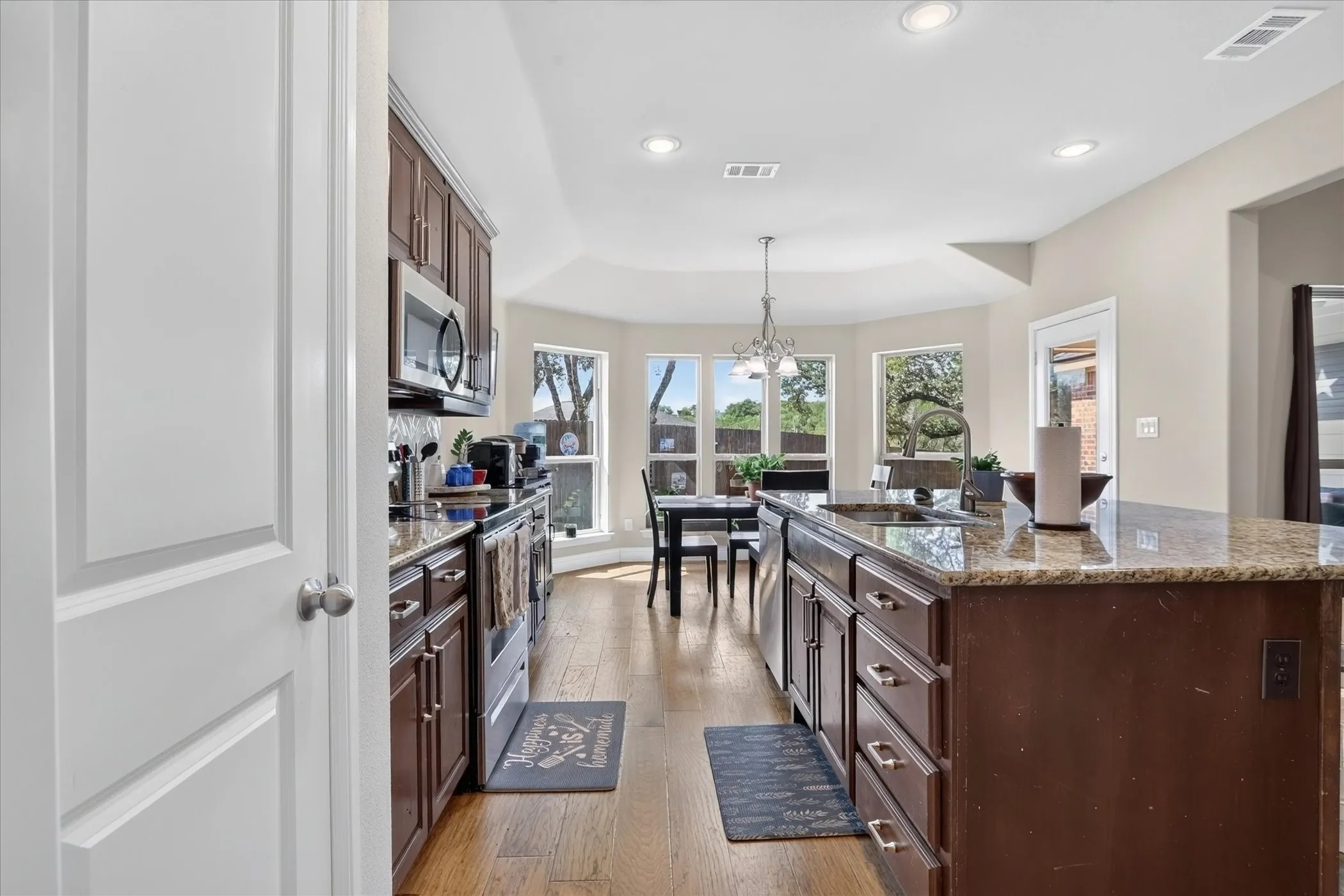 Single Family Residence For Sale in Hood County , 2807 River Ridge Court, Granbury, Texas 76048, 4 Bedroom, 2 Bathroom, 2 Garage spaces, 2,029 Sqft, built in 2021, mls#21349981, Real Estate Agent in Granbury, Homes For Sale in Hood county, Homes For Sale in Granbury, Realtor in Granbury Texas, Real Estate Brokerage Independent Realty Texas, Luminita Cordes Realtor