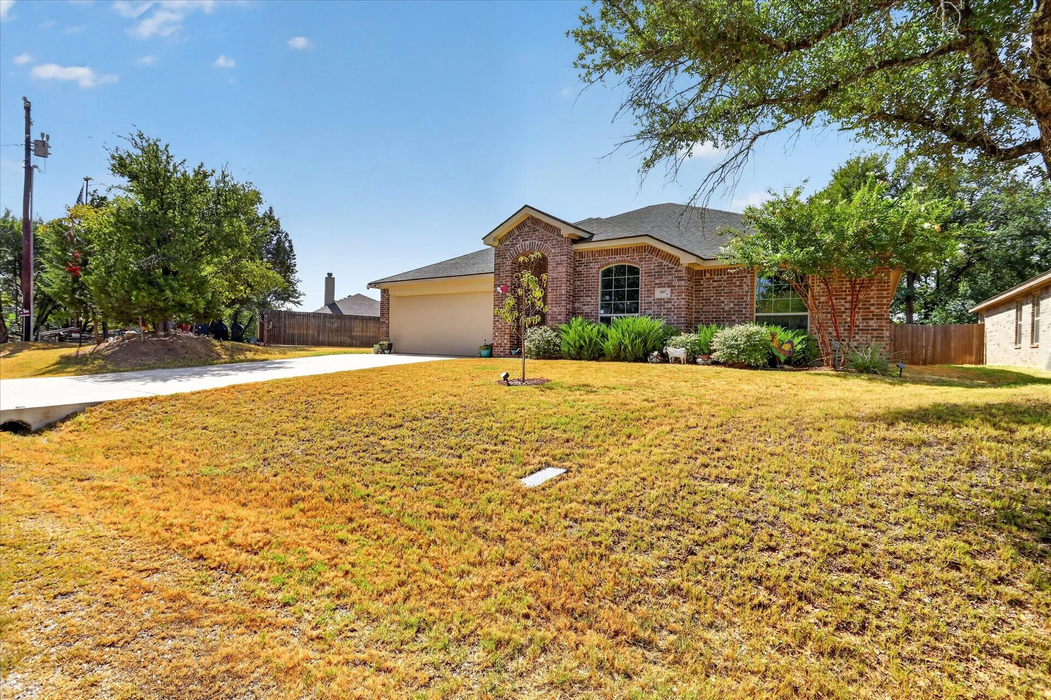 Single Family Residence For Sale in Hood County , 2807 River Ridge Court, Granbury, Texas 76048, 4 Bedroom, 2 Bathroom, 2 Garage spaces, 2,029 Sqft, built in 2021, mls#21349981, Real Estate Agent in Granbury, Homes For Sale in Hood county, Homes For Sale in Granbury, Realtor in Granbury Texas, Real Estate Brokerage Independent Realty Texas, Luminita Cordes Realtor