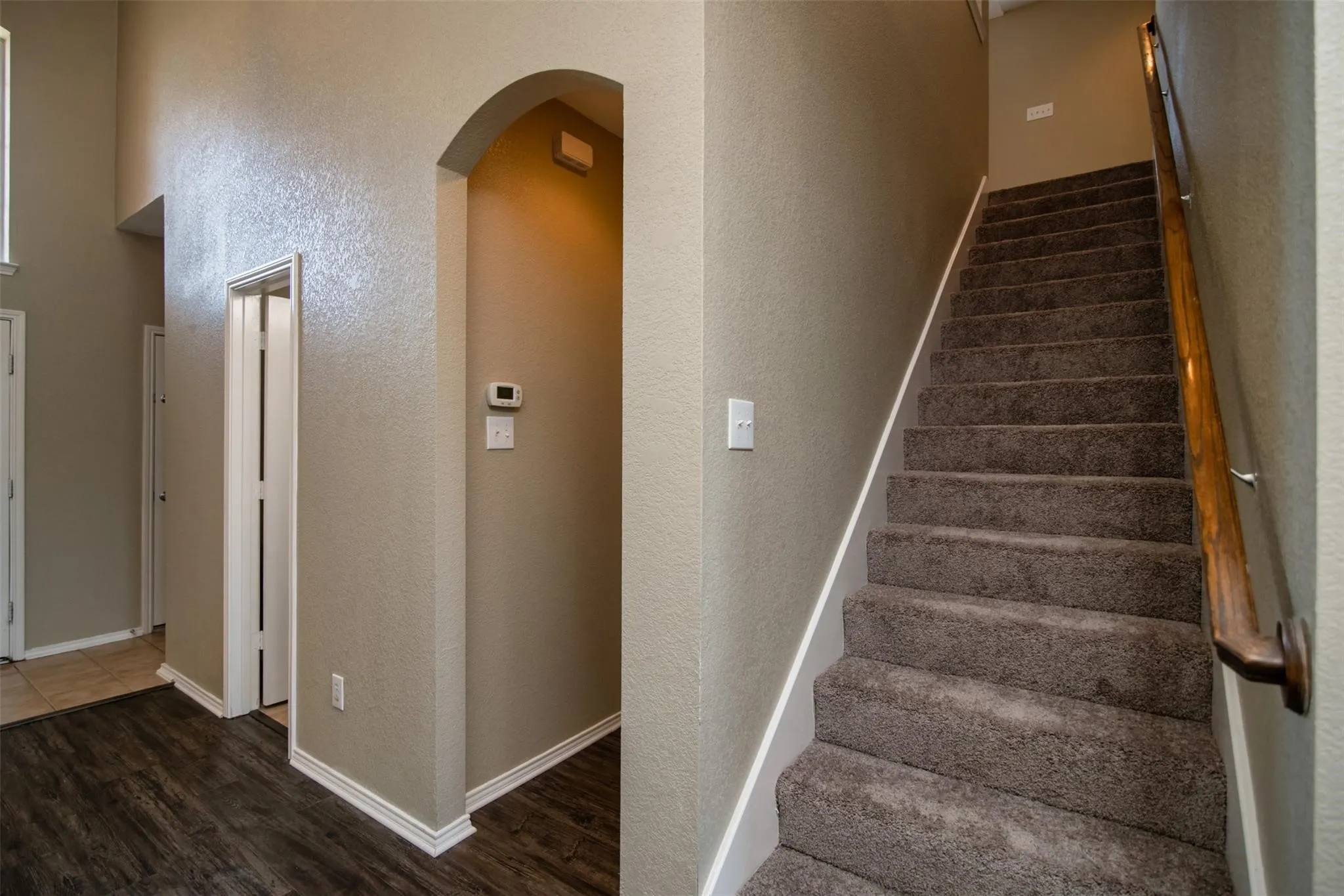 Single Family Residence For Rent in Tarrant County , 5140 Meandering Creek Court, Fort Worth, Texas 76179, 4 Bedroom, 3 Bathroom, 2 Garage spaces, 2,712 Sqft, built in 2006, mls#21366188, Real Estate Agent in Fort Worth, Homes For Rent in Tarrant county, Homes For Rent in Fort Worth, Realtor in Fort Worth Texas, Real Estate Brokerage Independent Realty Texas, Luminita Cordes Realtor