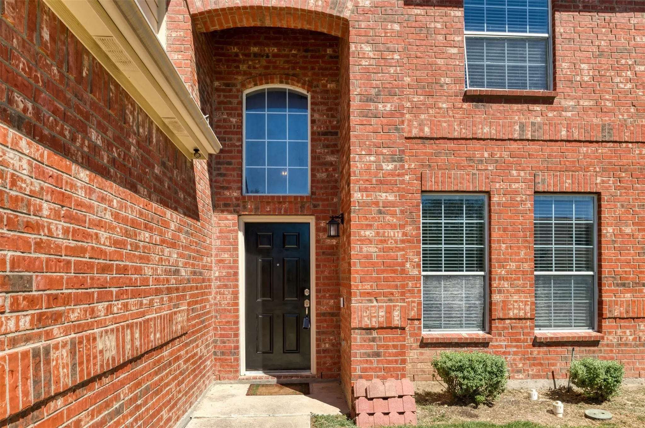 Single Family Residence For Rent in Tarrant County , 5140 Meandering Creek Court, Fort Worth, Texas 76179, 4 Bedroom, 3 Bathroom, 2 Garage spaces, 2,712 Sqft, built in 2006, mls#21366188, Real Estate Agent in Fort Worth, Homes For Rent in Tarrant county, Homes For Rent in Fort Worth, Realtor in Fort Worth Texas, Real Estate Brokerage Independent Realty Texas, Luminita Cordes Realtor