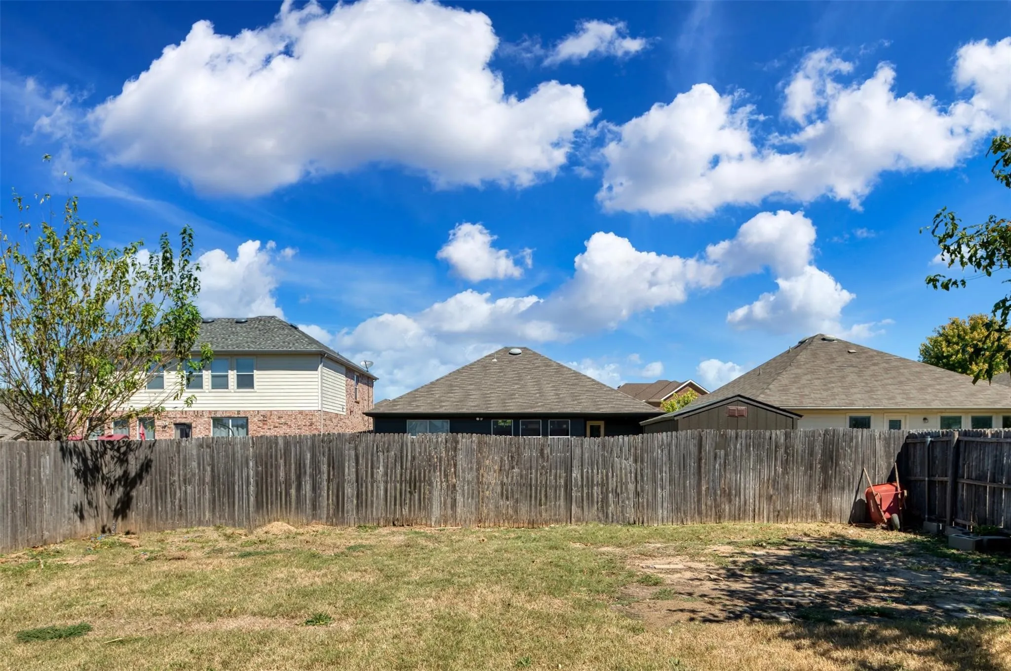 Single Family Residence For Rent in Tarrant County , 5140 Meandering Creek Court, Fort Worth, Texas 76179, 4 Bedroom, 3 Bathroom, 2 Garage spaces, 2,712 Sqft, built in 2006, mls#21366188, Real Estate Agent in Fort Worth, Homes For Rent in Tarrant county, Homes For Rent in Fort Worth, Realtor in Fort Worth Texas, Real Estate Brokerage Independent Realty Texas, Luminita Cordes Realtor