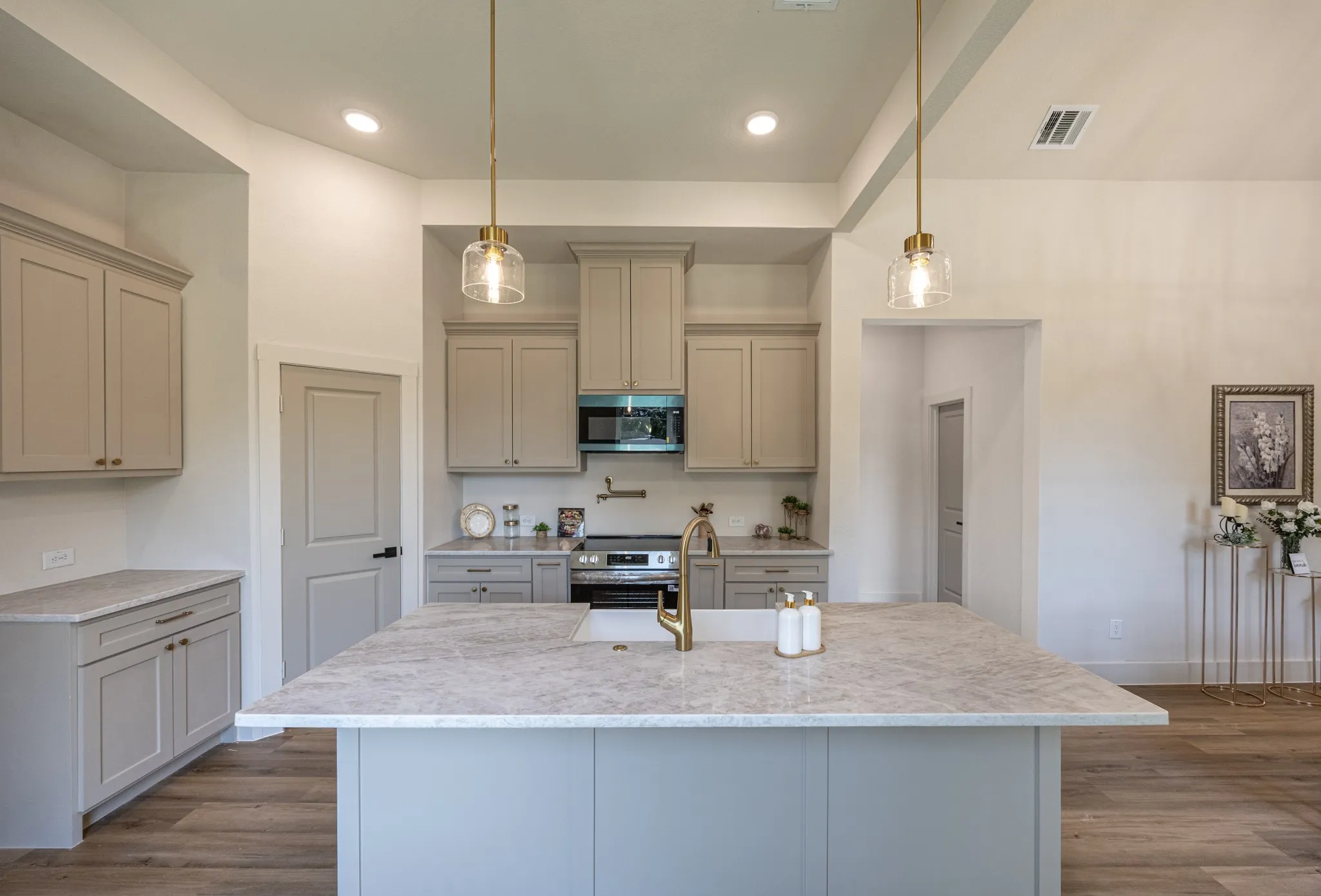 Single Family Residence For Sale in Tarrant County , 3500 Oscar Avenue, Fort Worth, Texas 76106, 4 Bedroom, 2 Bathroom, 2 Garage spaces, 1,690 Sqft, built in 2026, mls#21365935, Real Estate Agent in Fort Worth, Homes For Sale in Tarrant county, Homes For Sale in Fort Worth, Realtor in Fort Worth Texas, Real Estate Brokerage Independent Realty Texas, Luminita Cordes Realtor