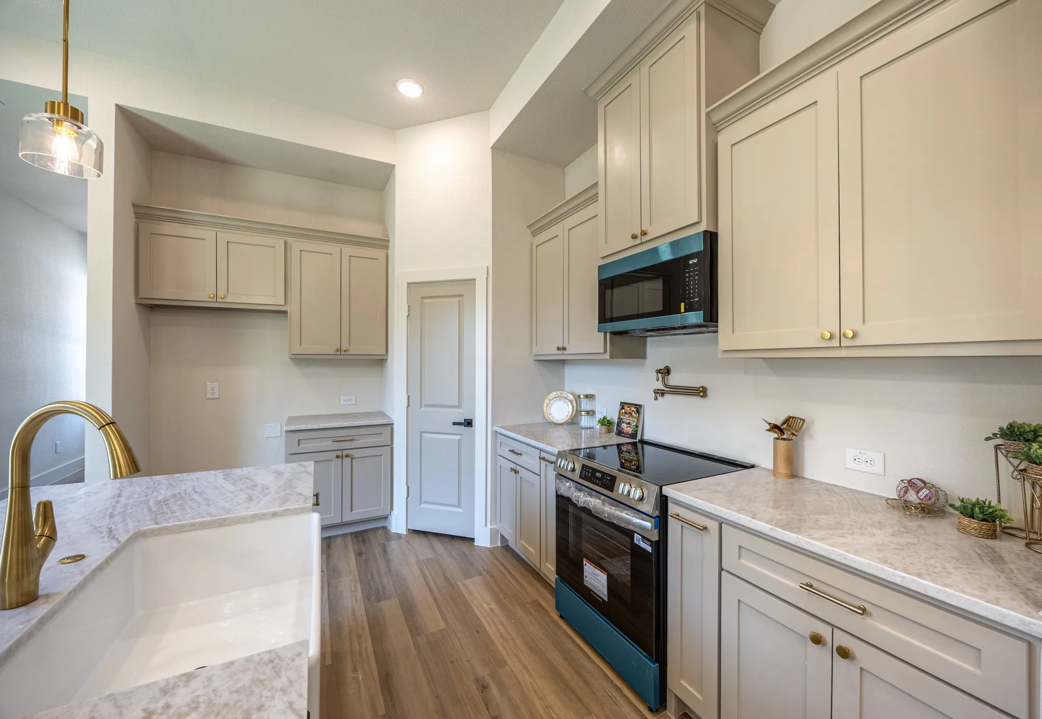 Single Family Residence For Sale in Tarrant County , 3500 Oscar Avenue, Fort Worth, Texas 76106, 4 Bedroom, 2 Bathroom, 2 Garage spaces, 1,690 Sqft, built in 2026, mls#21365935, Real Estate Agent in Fort Worth, Homes For Sale in Tarrant county, Homes For Sale in Fort Worth, Realtor in Fort Worth Texas, Real Estate Brokerage Independent Realty Texas, Luminita Cordes Realtor
