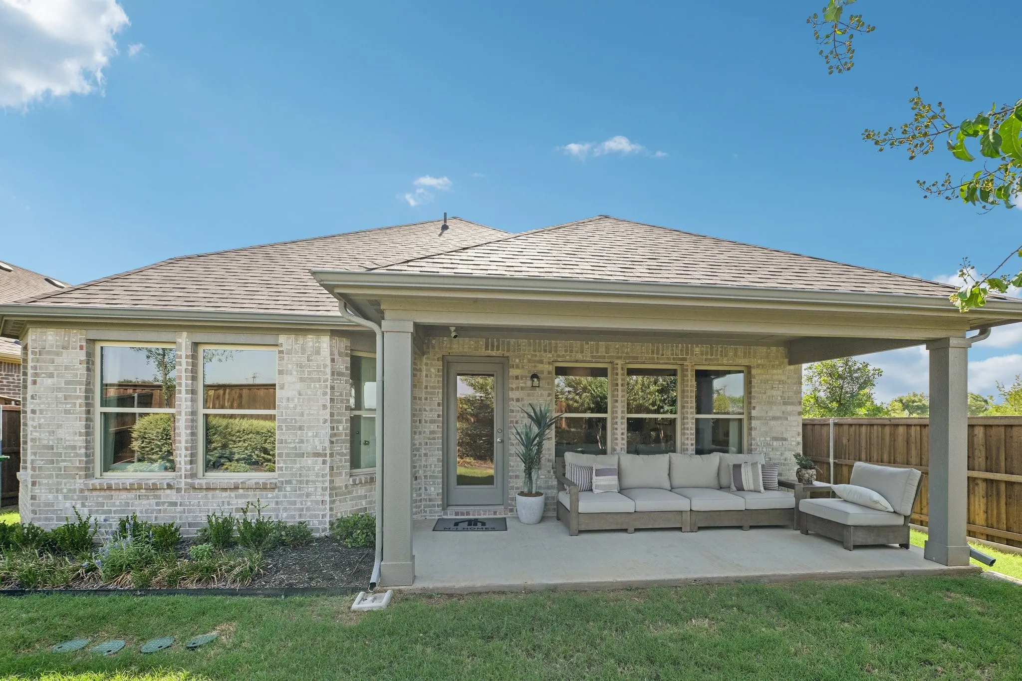 Single Family Residence For Sale in Tarrant County , 1048 Tarryhill Drive, Crowley, Texas 76036, 4 Bedroom, 2 Bathroom, 2 Garage spaces, 1,810 Sqft, built in 2026, mls#21366146, Real Estate Agent in Crowley, Homes For Sale in Tarrant county, Homes For Sale in Crowley, Realtor in Crowley Texas, Real Estate Brokerage Independent Realty Texas, Luminita Cordes Realtor