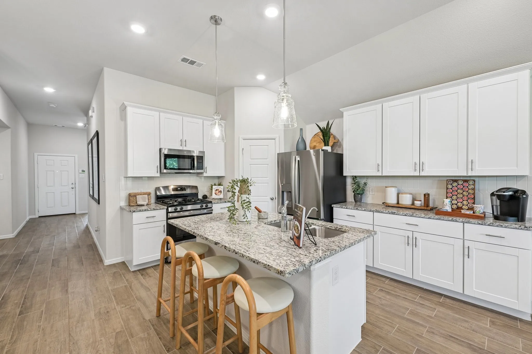 Single Family Residence For Sale in Tarrant County , 1048 Tarryhill Drive, Crowley, Texas 76036, 4 Bedroom, 2 Bathroom, 2 Garage spaces, 1,810 Sqft, built in 2026, mls#21366146, Real Estate Agent in Crowley, Homes For Sale in Tarrant county, Homes For Sale in Crowley, Realtor in Crowley Texas, Real Estate Brokerage Independent Realty Texas, Luminita Cordes Realtor