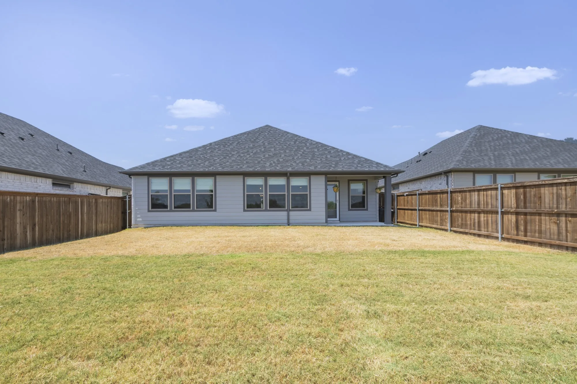 Single Family Residence For Sale in Collin County , 4007 Belton Court, Farmersville, Texas 75442, 3 Bedroom, 2 Bathroom, 2 Garage spaces, 1,981 Sqft, built in 2024, mls#21364718, Real Estate Agent in Farmersville, Homes For Sale in Collin county, Homes For Sale in Farmersville, Realtor in Farmersville Texas, Real Estate Brokerage Independent Realty Texas, Luminita Cordes Realtor