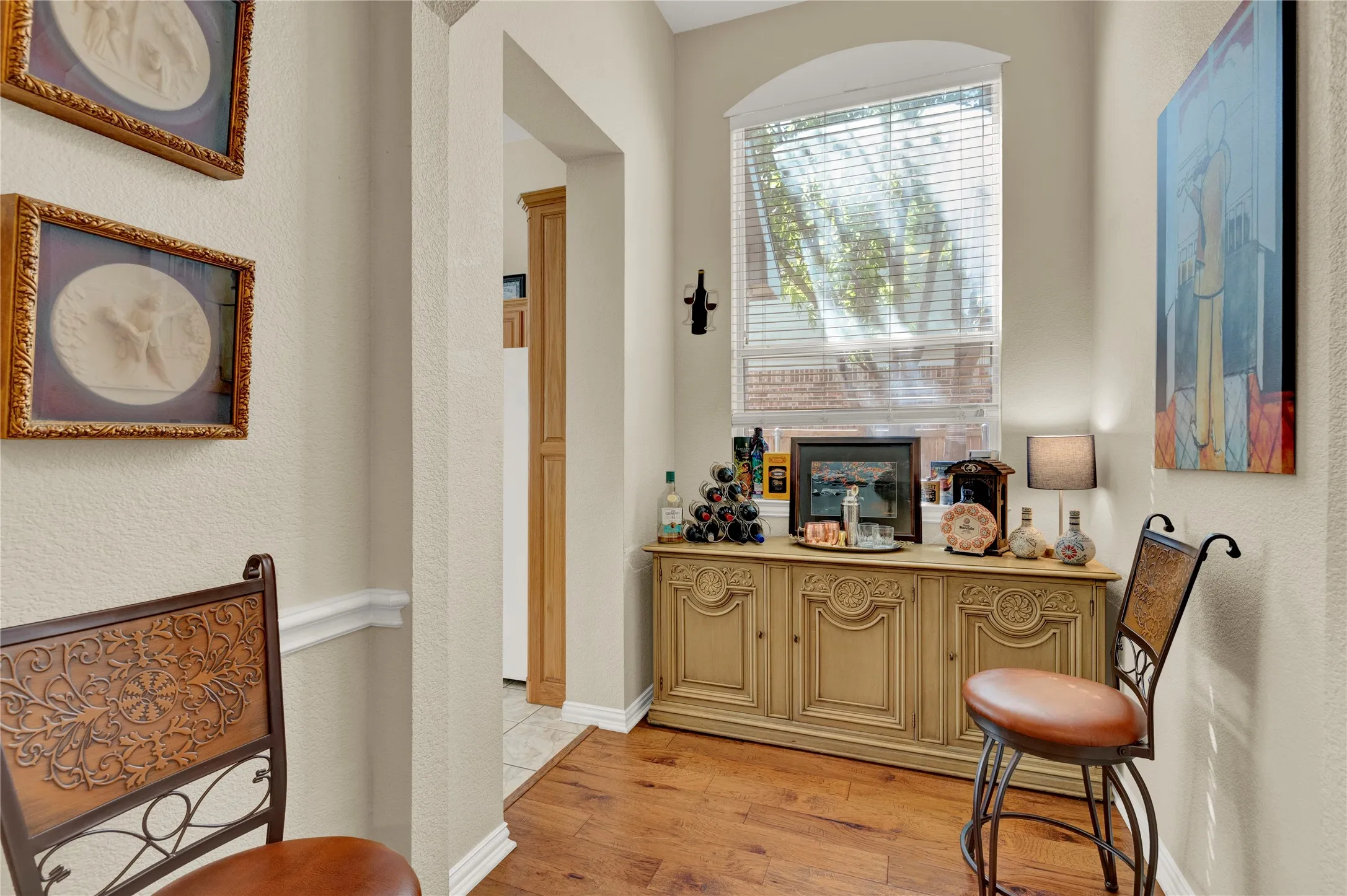 Single Family Residence For Sale in Tarrant County , 4821 Bellflower Way, Fort Worth, Texas 76123, 4 Bedroom, 3 Bathroom, 2 Garage spaces, 2,525 Sqft, built in 2002, mls#21365008, Real Estate Agent in Fort Worth, Homes For Sale in Tarrant county, Homes For Sale in Fort Worth, Realtor in Fort Worth Texas, Real Estate Brokerage Independent Realty Texas, Luminita Cordes Realtor