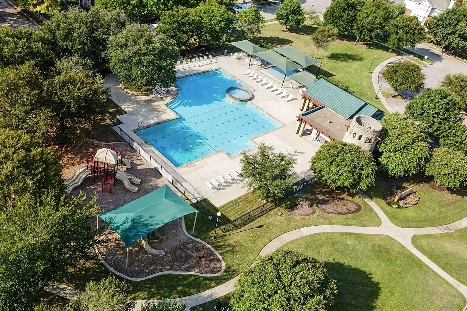 Single Family Residence For Sale in Tarrant County , 4821 Bellflower Way, Fort Worth, Texas 76123, 4 Bedroom, 3 Bathroom, 2 Garage spaces, 2,525 Sqft, built in 2002, mls#21365008, Real Estate Agent in Fort Worth, Homes For Sale in Tarrant county, Homes For Sale in Fort Worth, Realtor in Fort Worth Texas, Real Estate Brokerage Independent Realty Texas, Luminita Cordes Realtor