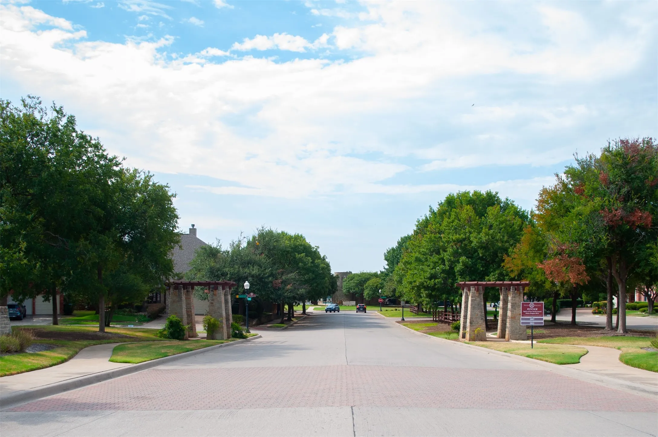 Entrance #2 of Hulen Heights