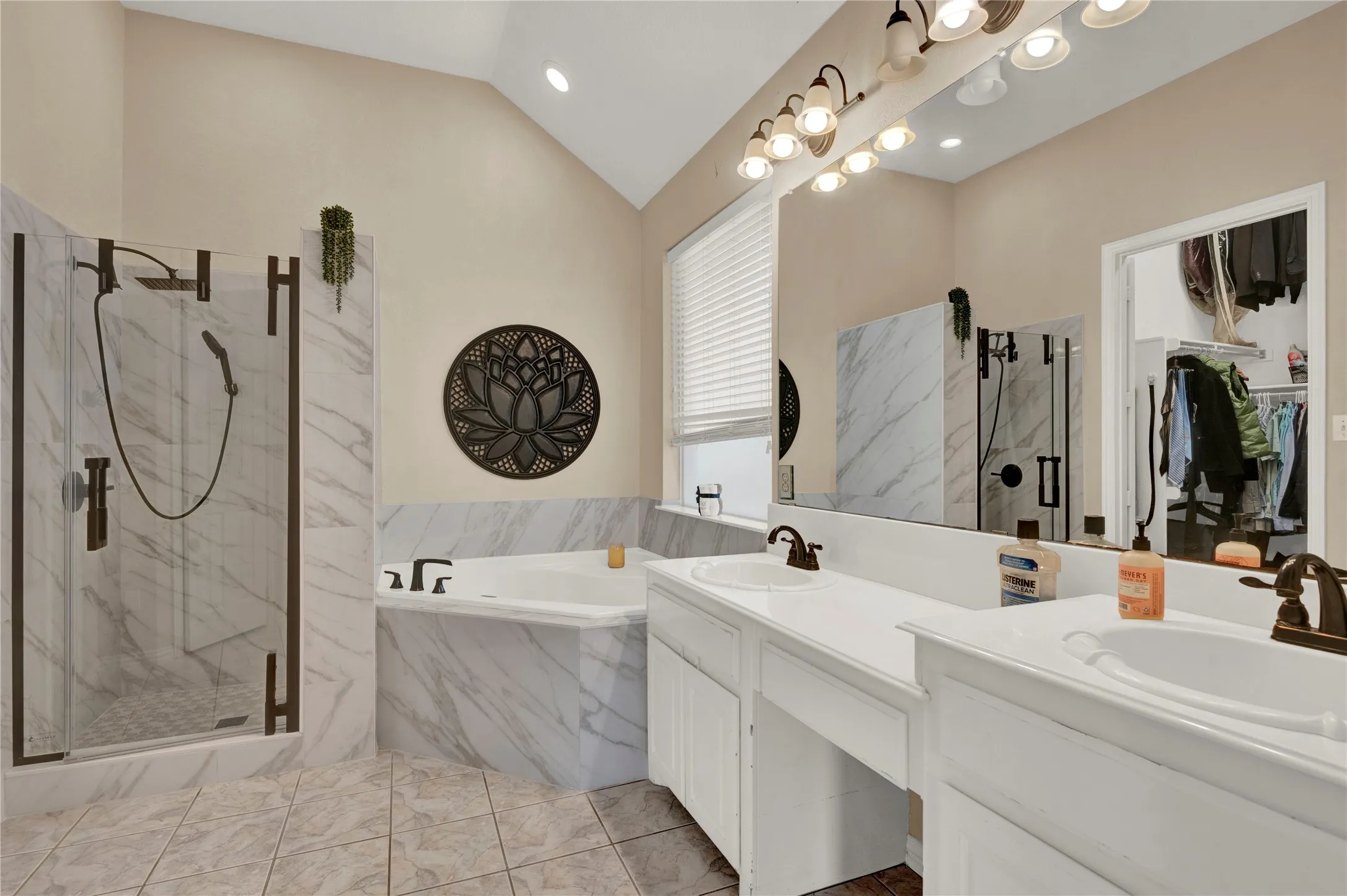 Single Family Residence For Sale in Tarrant County , 4821 Bellflower Way, Fort Worth, Texas 76123, 4 Bedroom, 3 Bathroom, 2 Garage spaces, 2,525 Sqft, built in 2002, mls#21365008, Real Estate Agent in Fort Worth, Homes For Sale in Tarrant county, Homes For Sale in Fort Worth, Realtor in Fort Worth Texas, Real Estate Brokerage Independent Realty Texas, Luminita Cordes Realtor