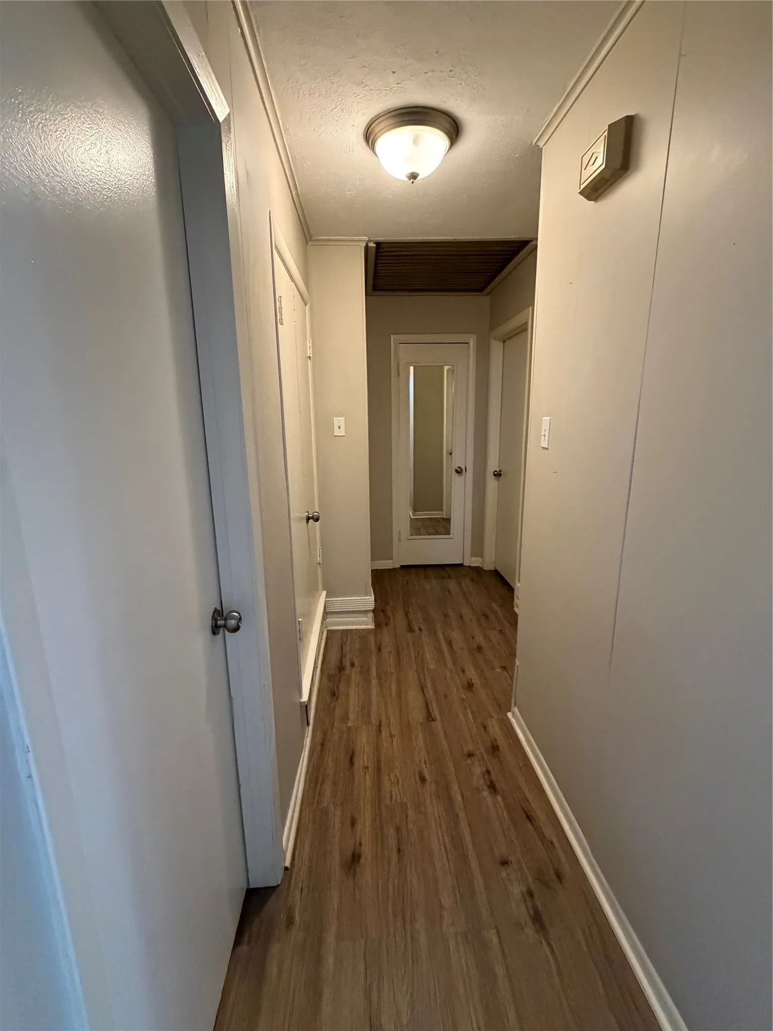 Single Family Residence For Rent in Lamar County , 2220 Bella Vista Drive, Paris, Texas 75460, 3 Bedroom, 2 Bathroom, Garage spaces, 1,349 Sqft, built in 1980, mls#21365582, Real Estate Agent in Paris, Homes For Rent in Lamar county, Homes For Rent in Paris, Realtor in Paris Texas, Real Estate Brokerage Independent Realty Texas, Luminita Cordes Realtor