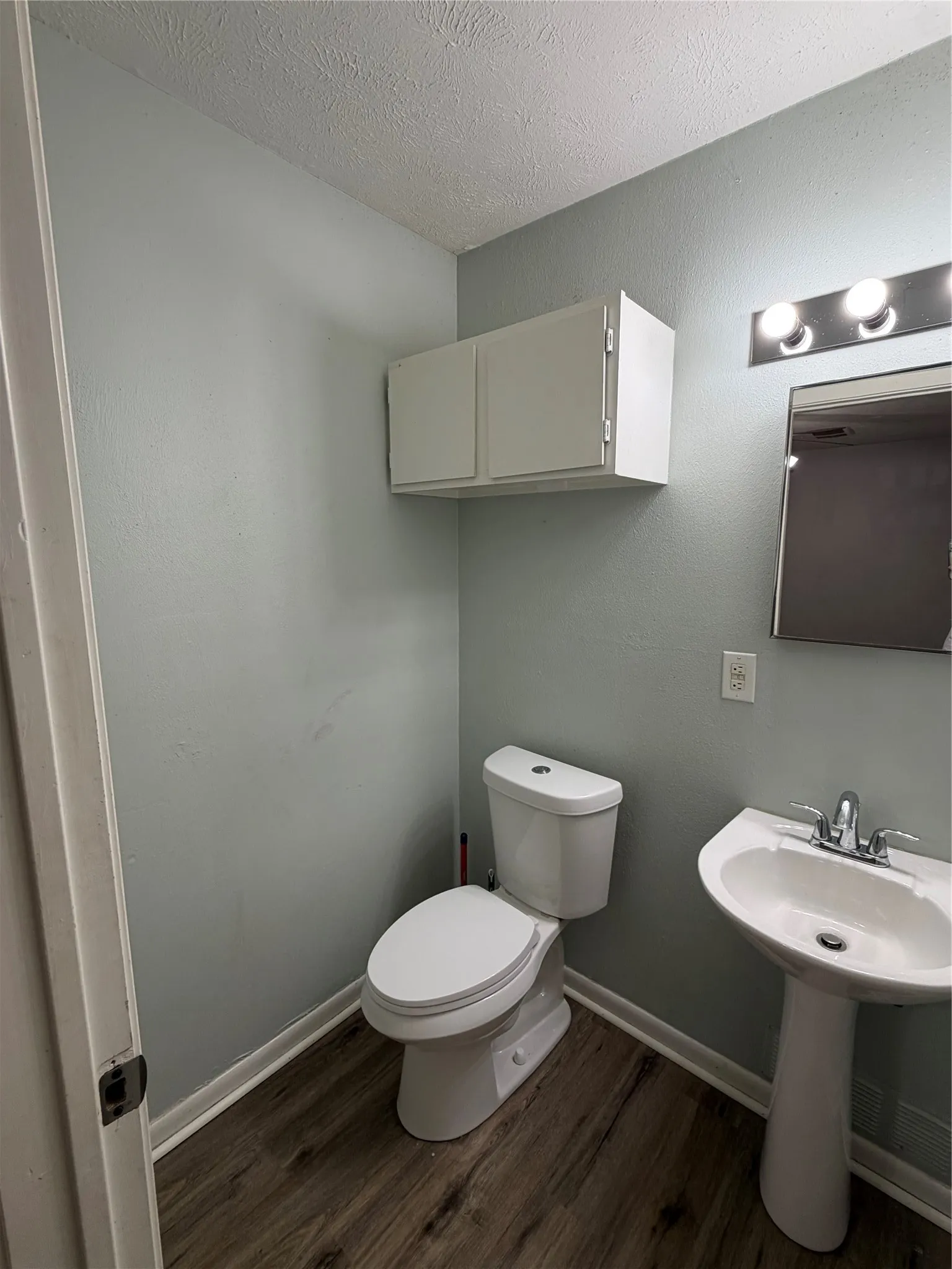 Single Family Residence For Rent in Lamar County , 2220 Bella Vista Drive, Paris, Texas 75460, 3 Bedroom, 2 Bathroom, Garage spaces, 1,349 Sqft, built in 1980, mls#21365582, Real Estate Agent in Paris, Homes For Rent in Lamar county, Homes For Rent in Paris, Realtor in Paris Texas, Real Estate Brokerage Independent Realty Texas, Luminita Cordes Realtor
